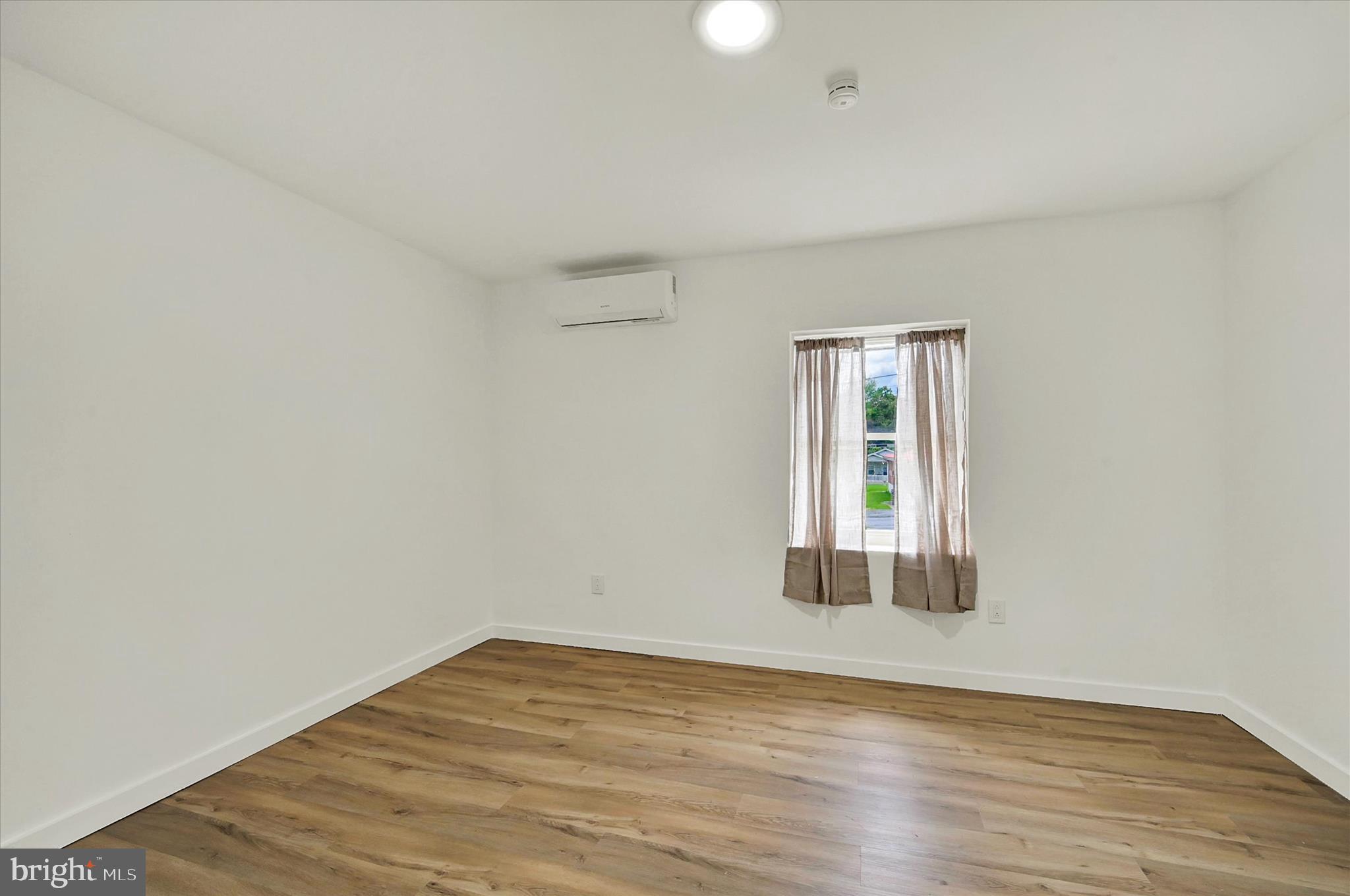 EDGEMONT - Residential