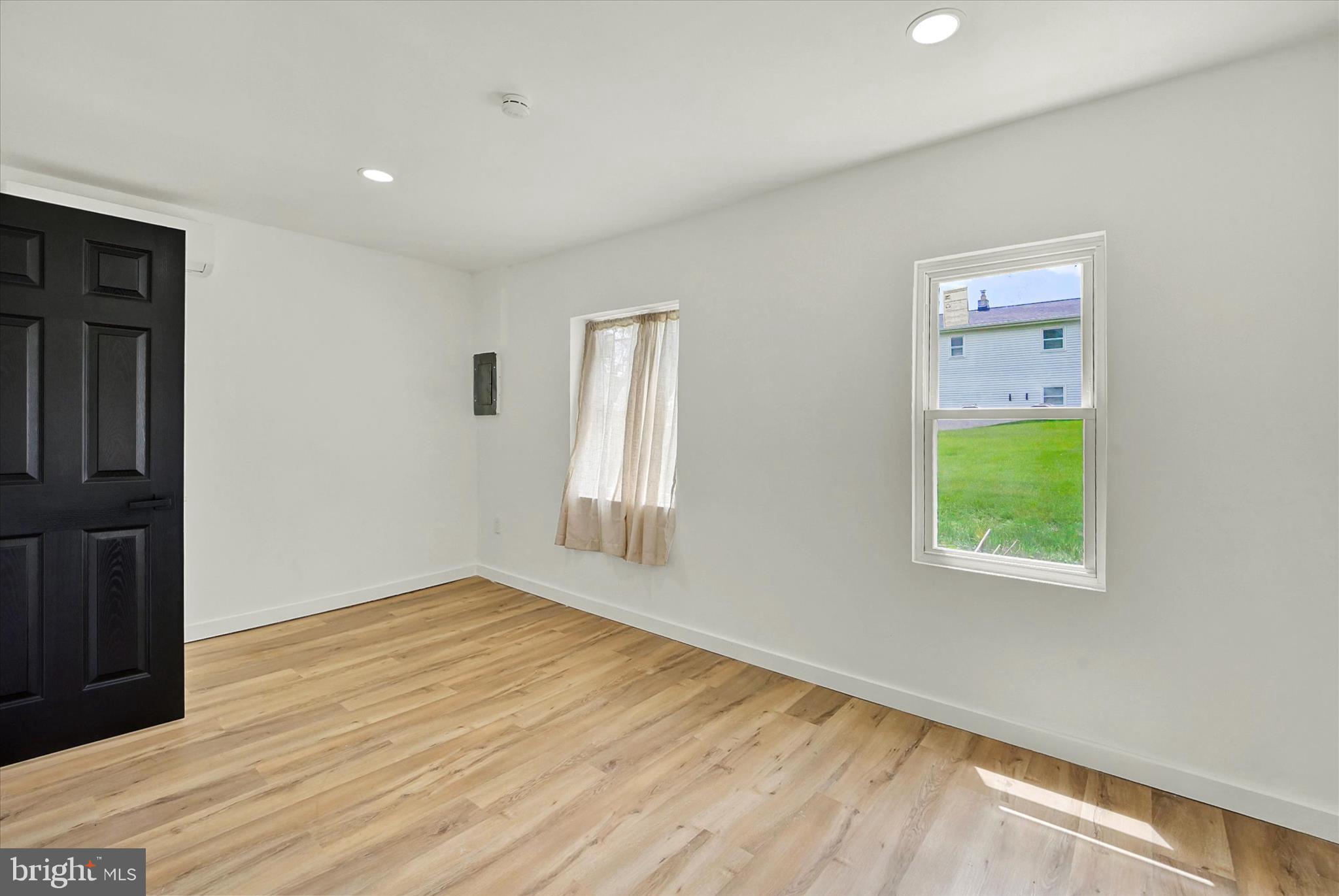 EDGEMONT - Residential