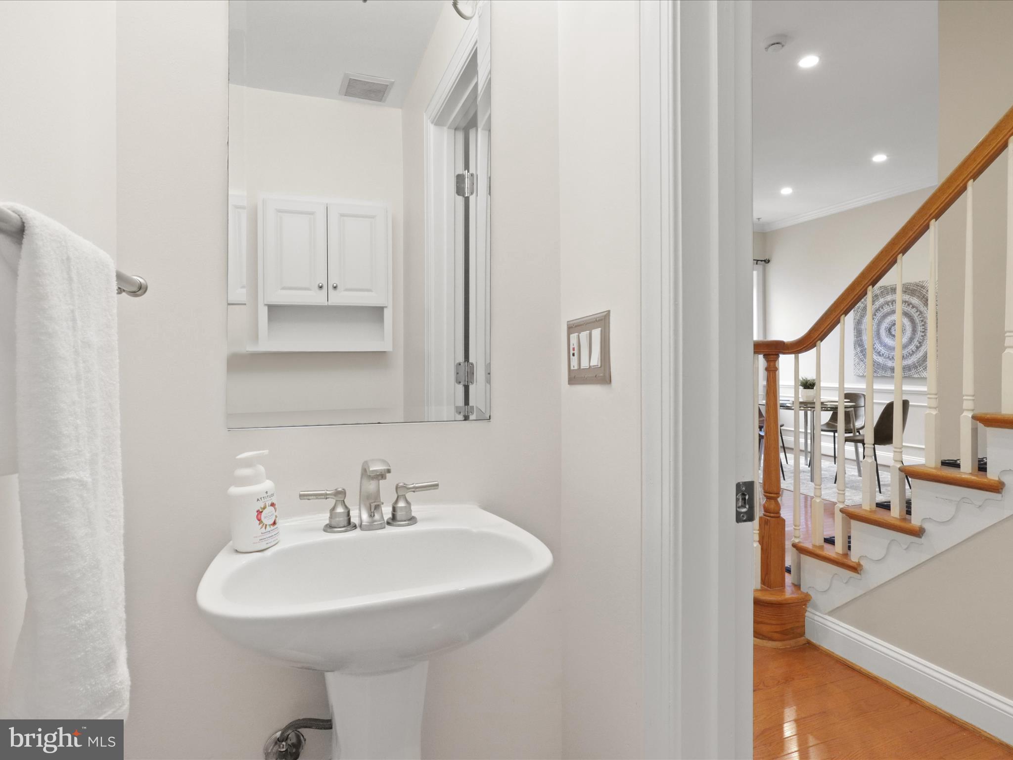 1229 12TH STREET NW 202
