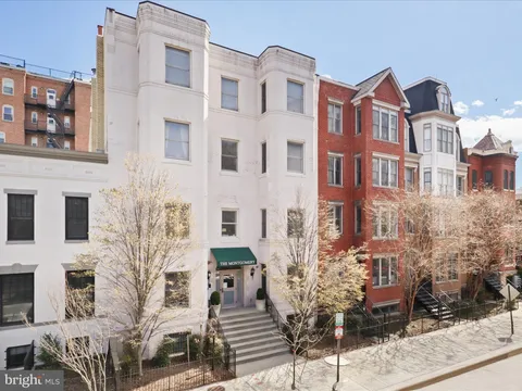 MLS: DCDC2197006