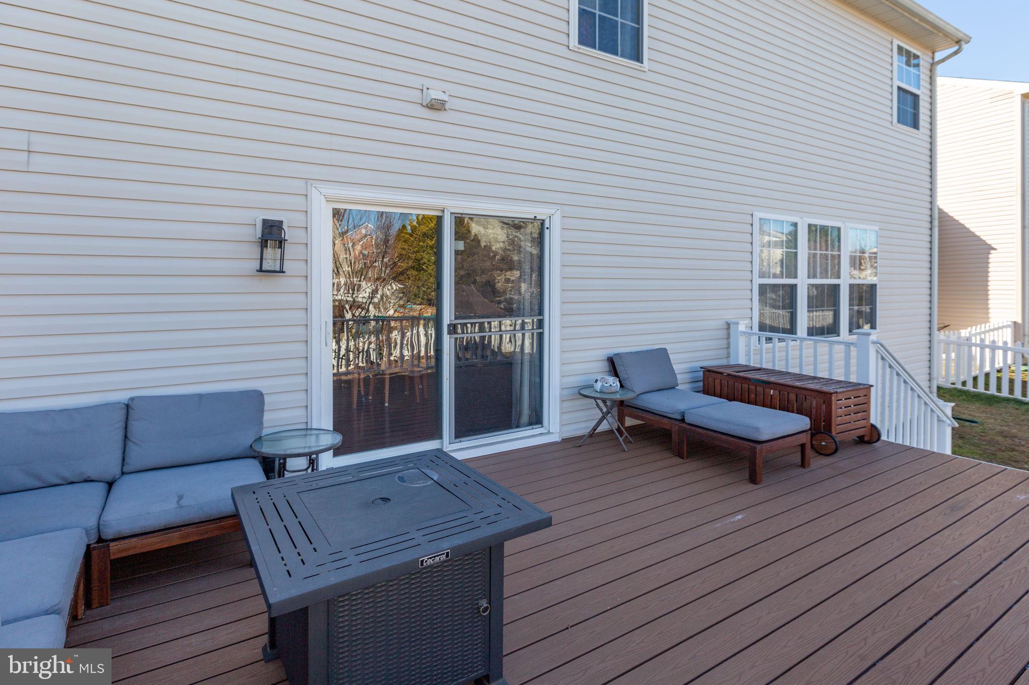 THE FALLS AT LEE'S PARKE - Residential