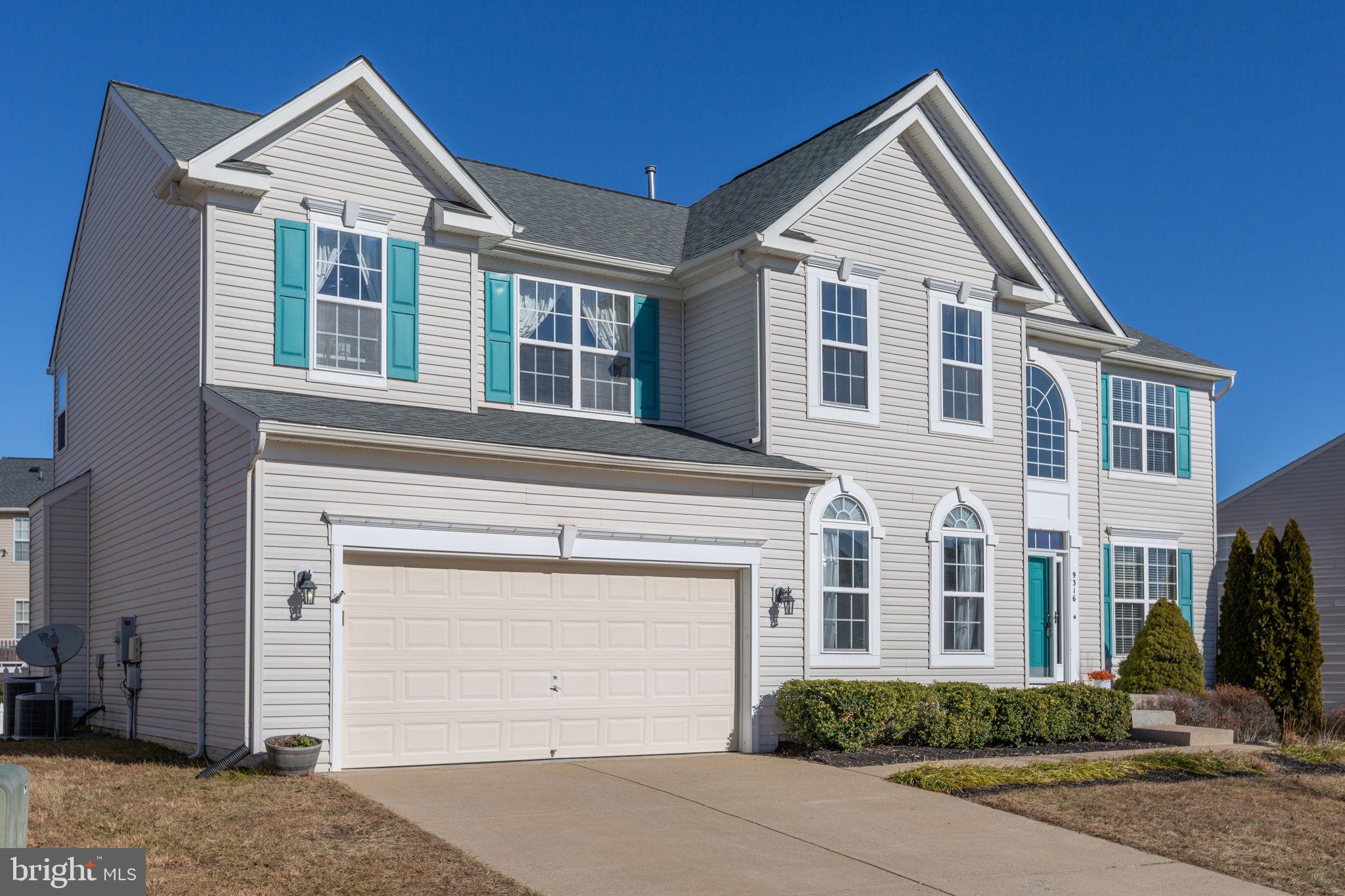 THE FALLS AT LEE'S PARKE - Residential