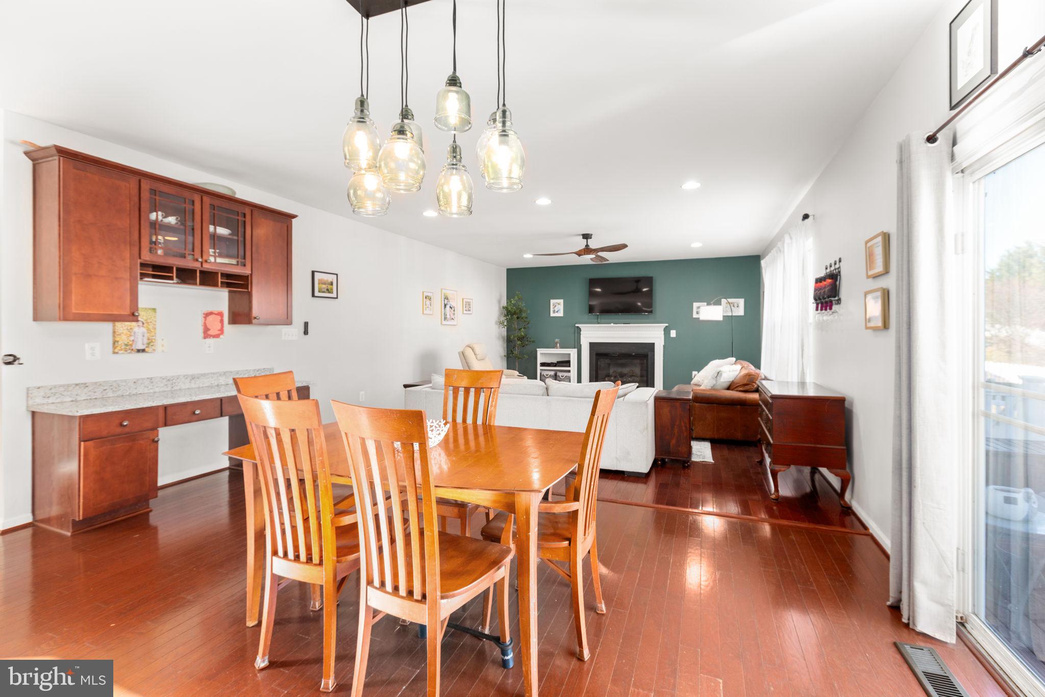 THE FALLS AT LEE'S PARKE - Residential