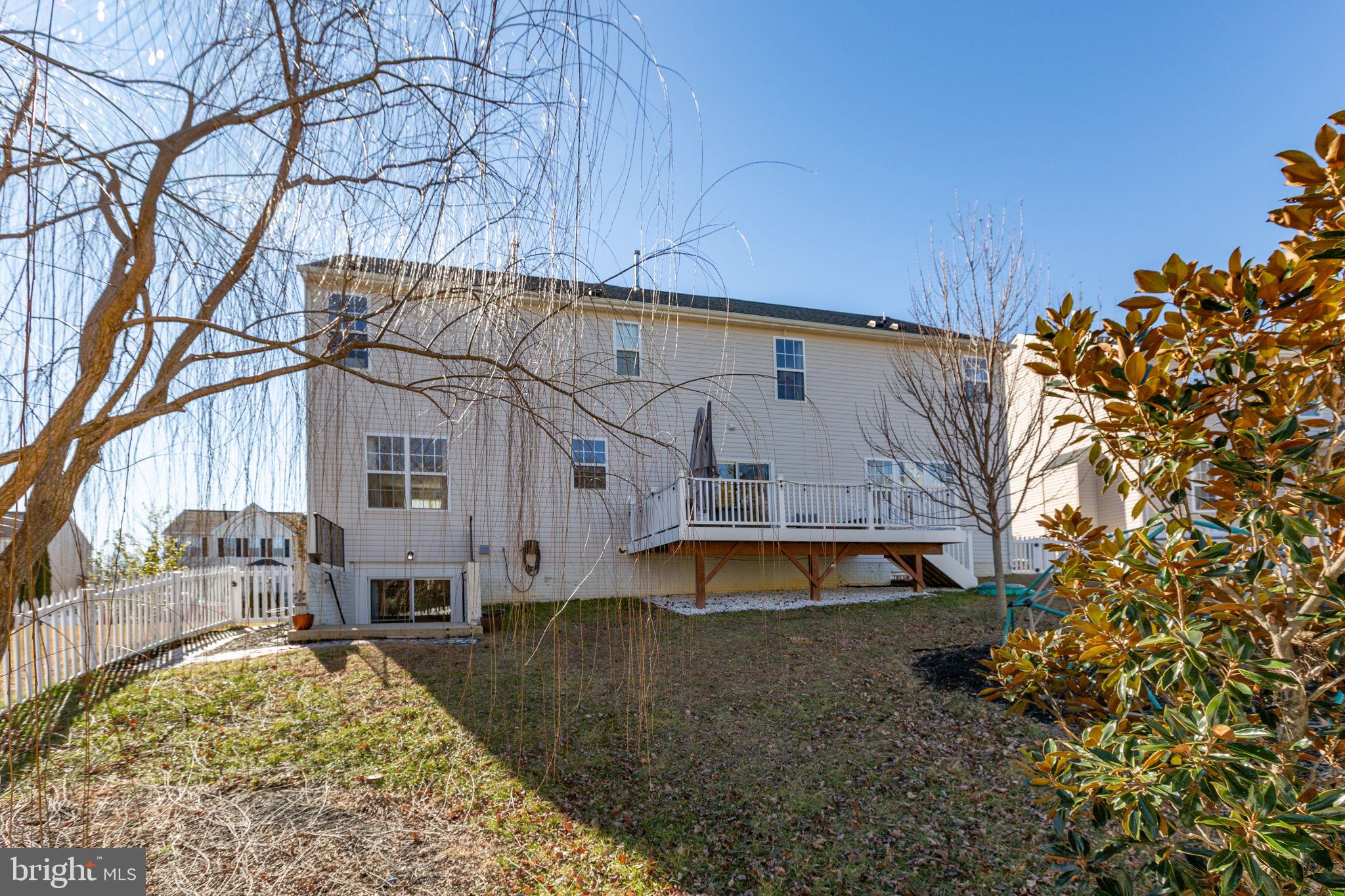 THE FALLS AT LEE'S PARKE - Residential