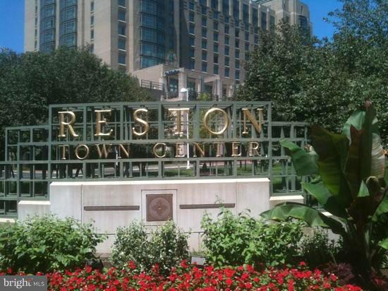 RESTON - Residential
