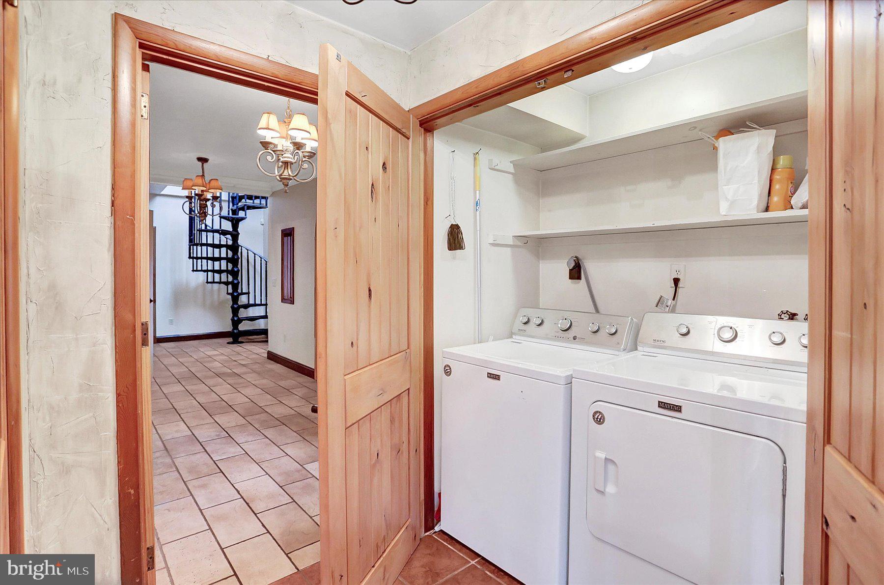 WHITNEY RIDGE - Residential