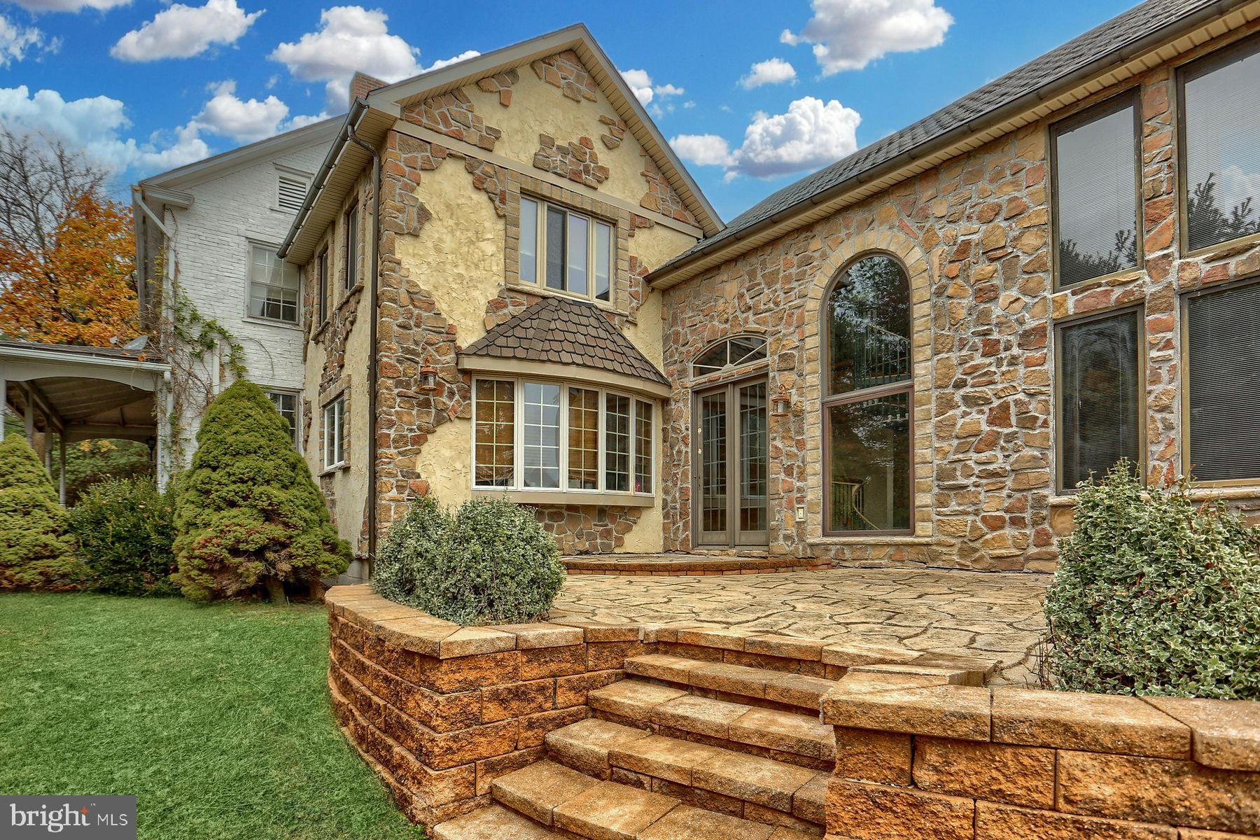 WHITNEY RIDGE - Residential