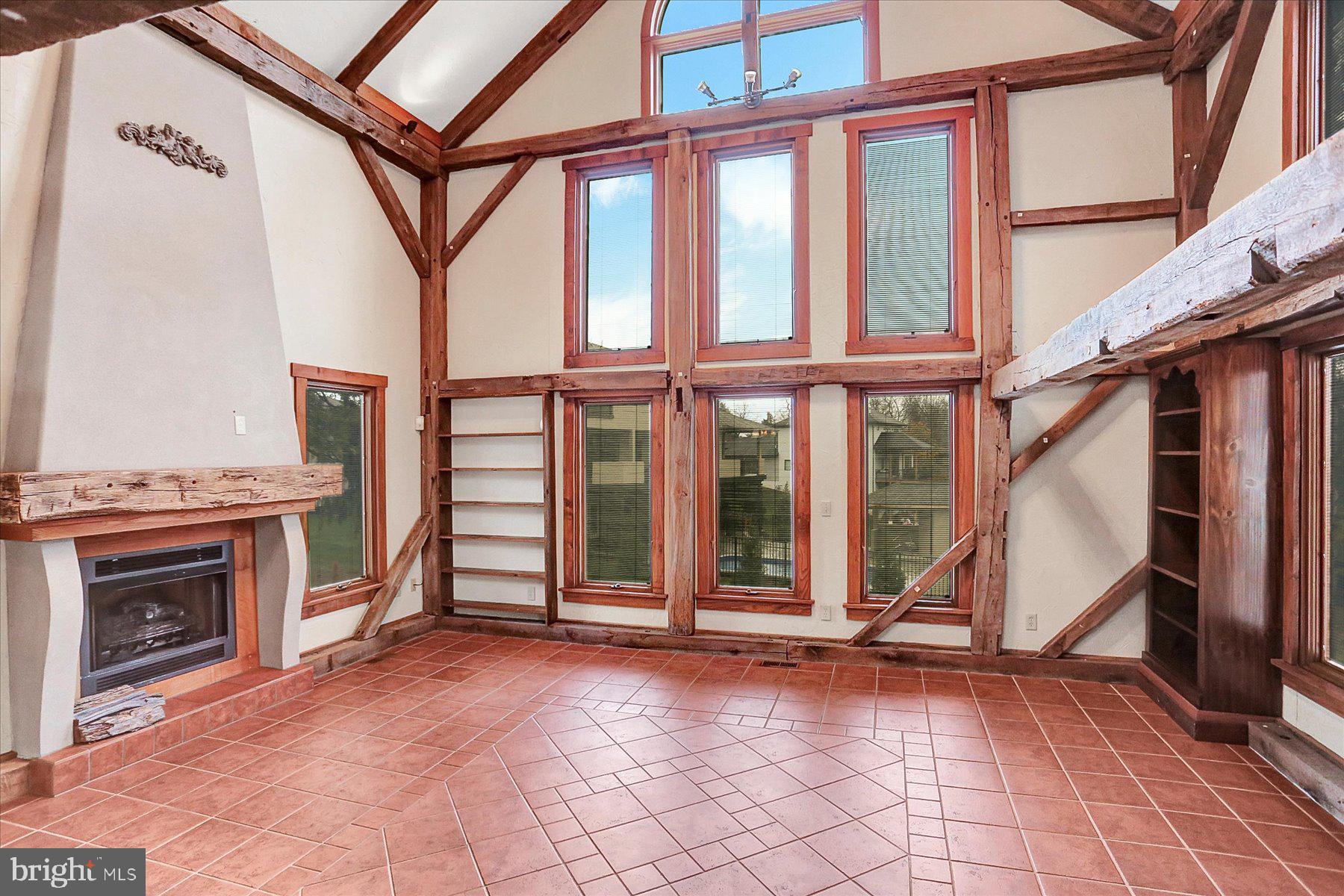 WHITNEY RIDGE - Residential