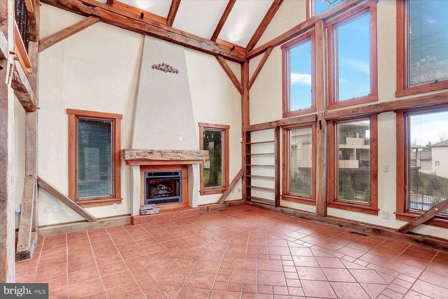 WHITNEY RIDGE - Residential