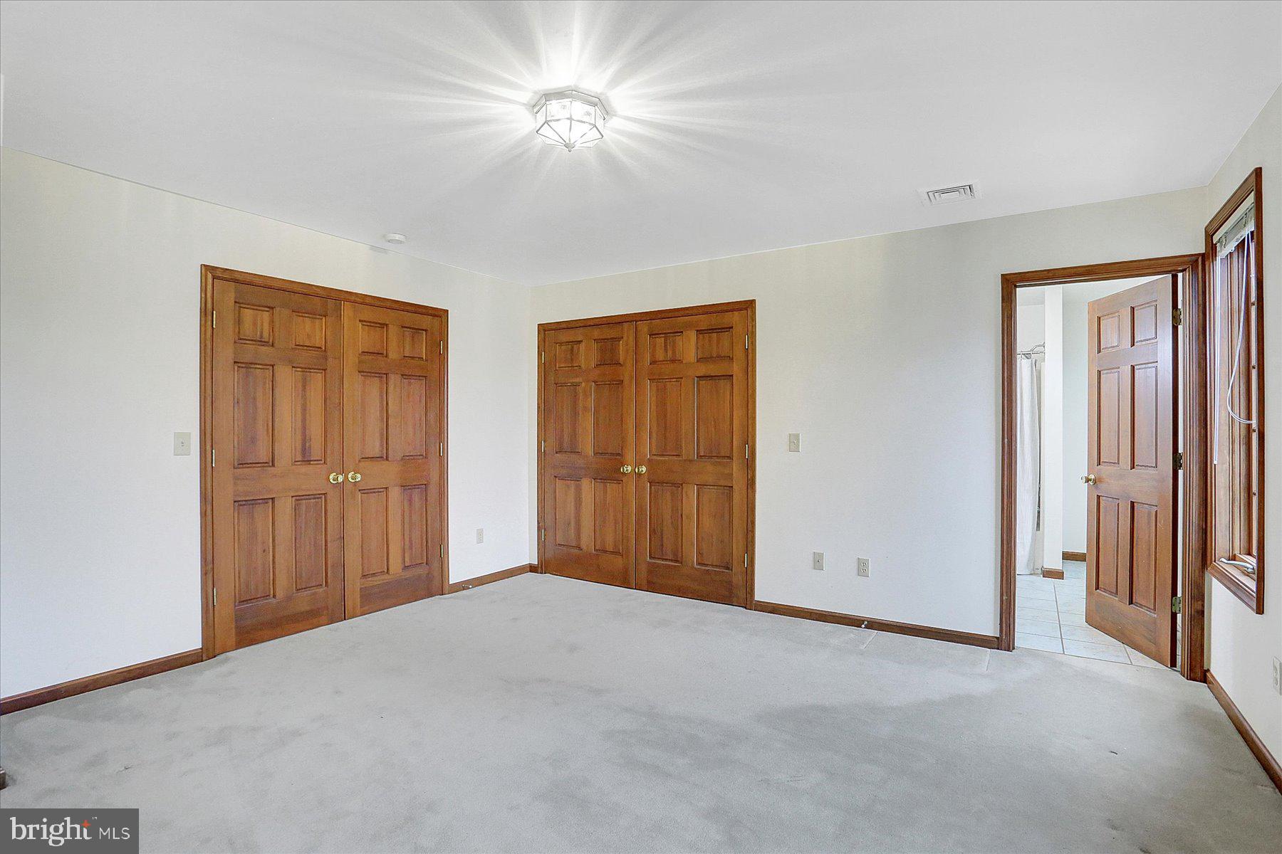 WHITNEY RIDGE - Residential