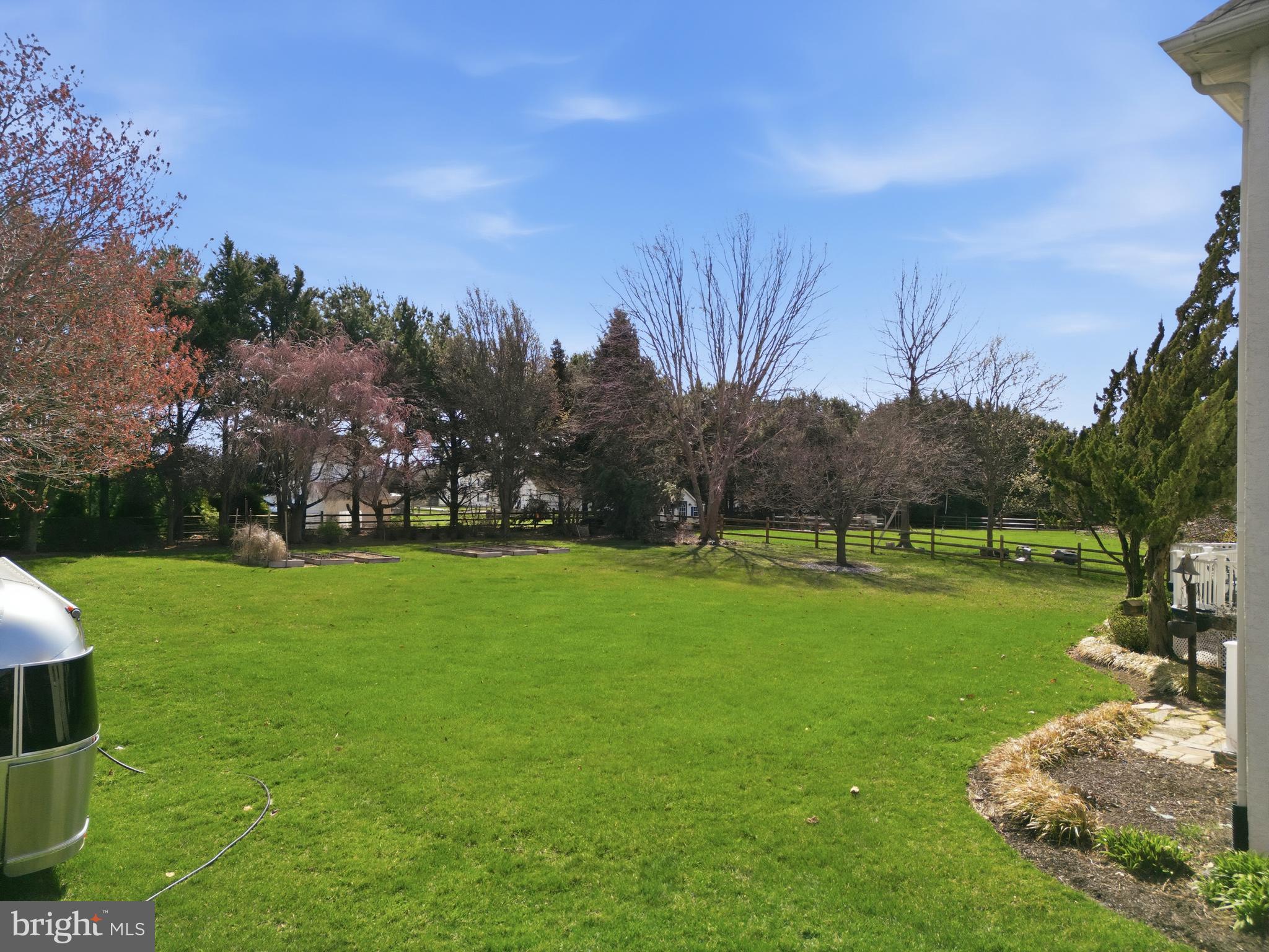 BARBS FARM - Residential