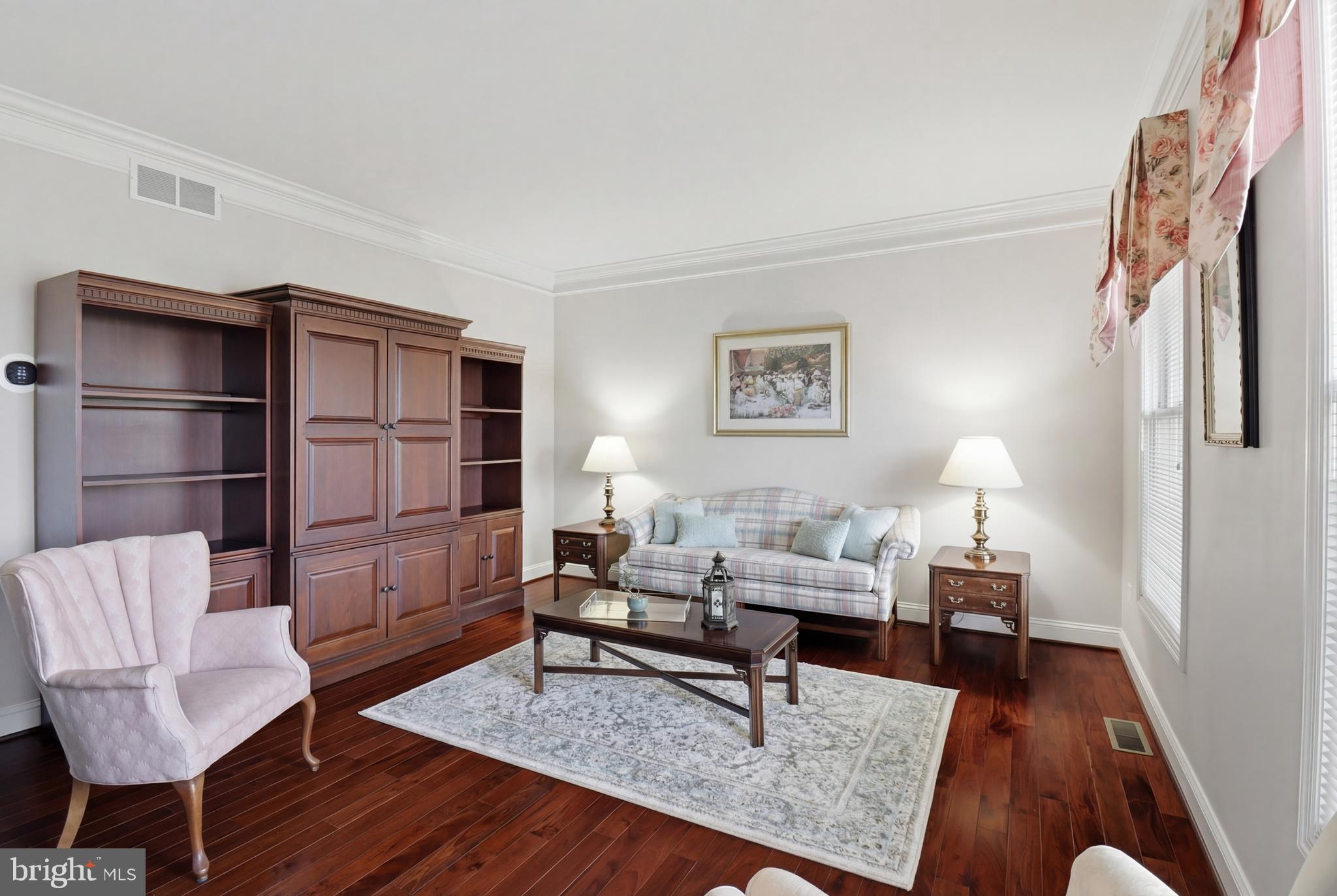 BARBS FARM - Residential