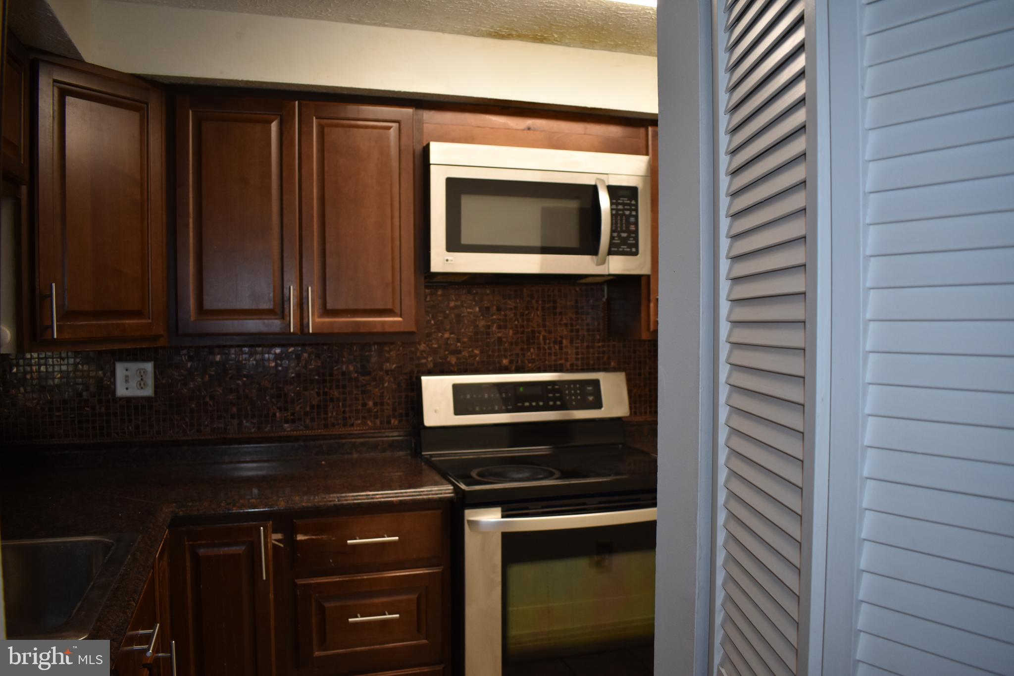 DAMASCUS GARDENS - Residential Lease