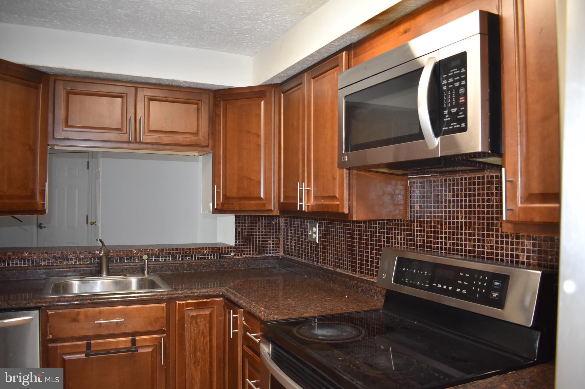 DAMASCUS GARDENS - Residential Lease