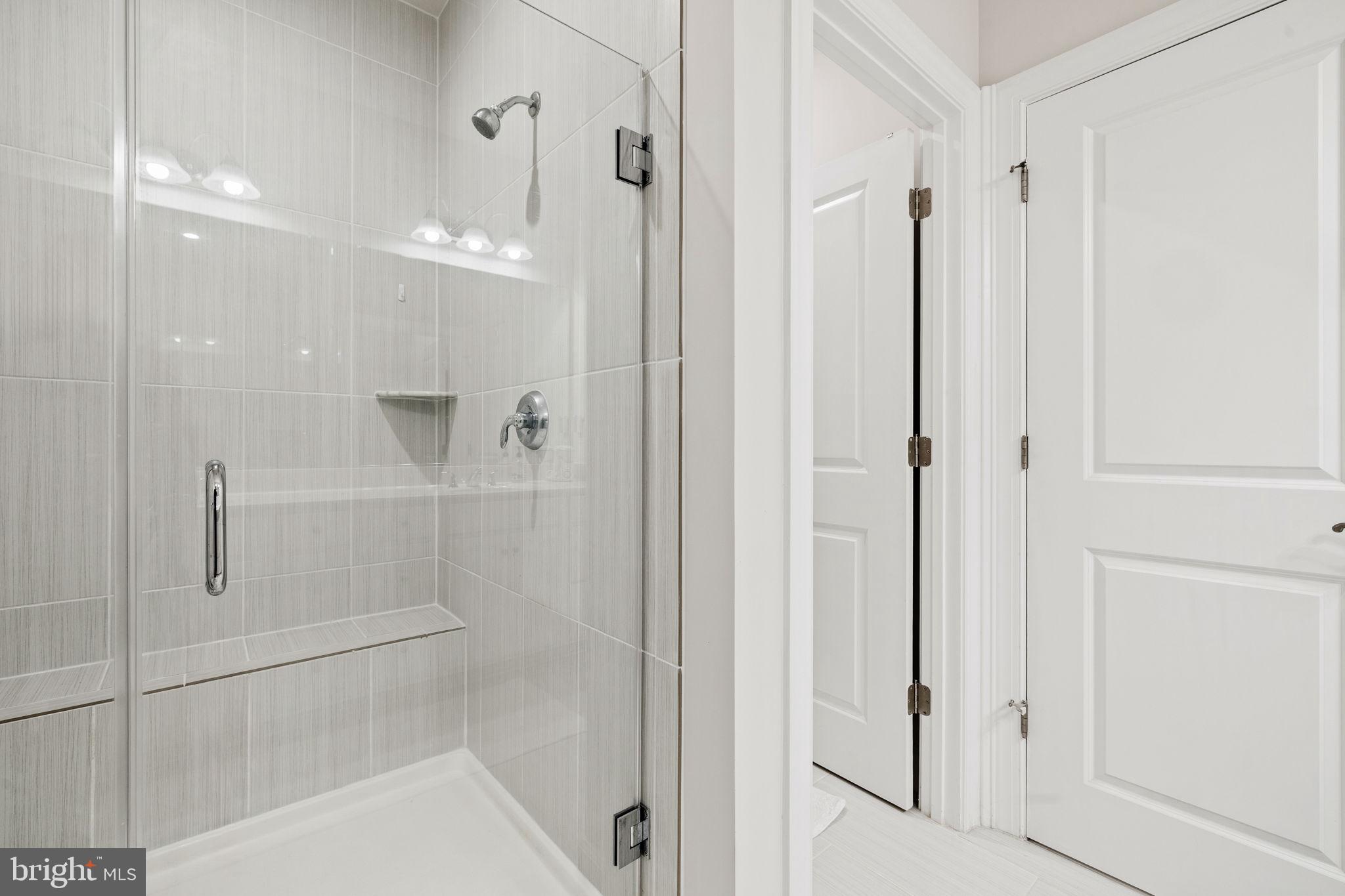 BRADLEY SQUARE - Residential