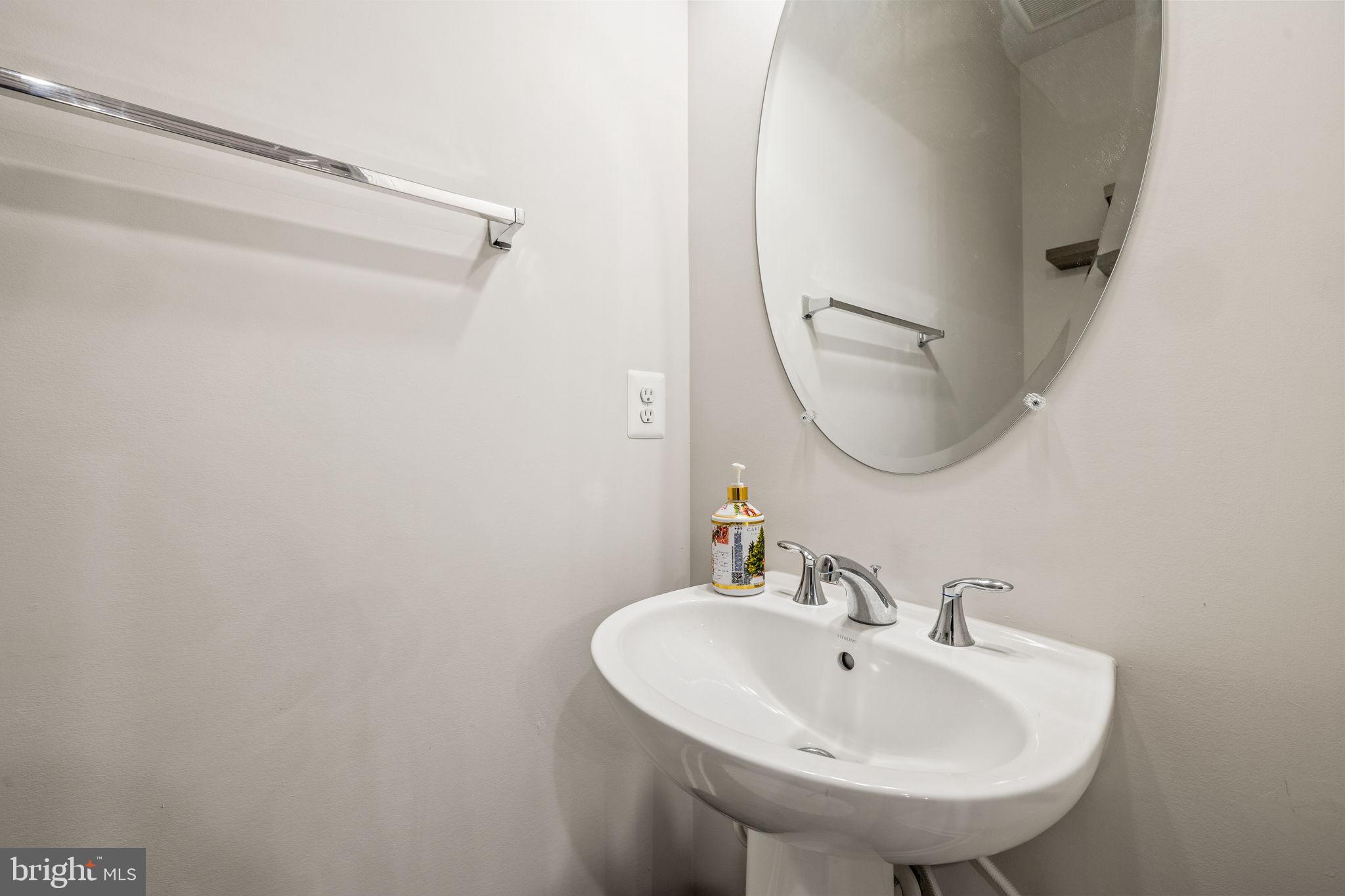 BRADLEY SQUARE - Residential