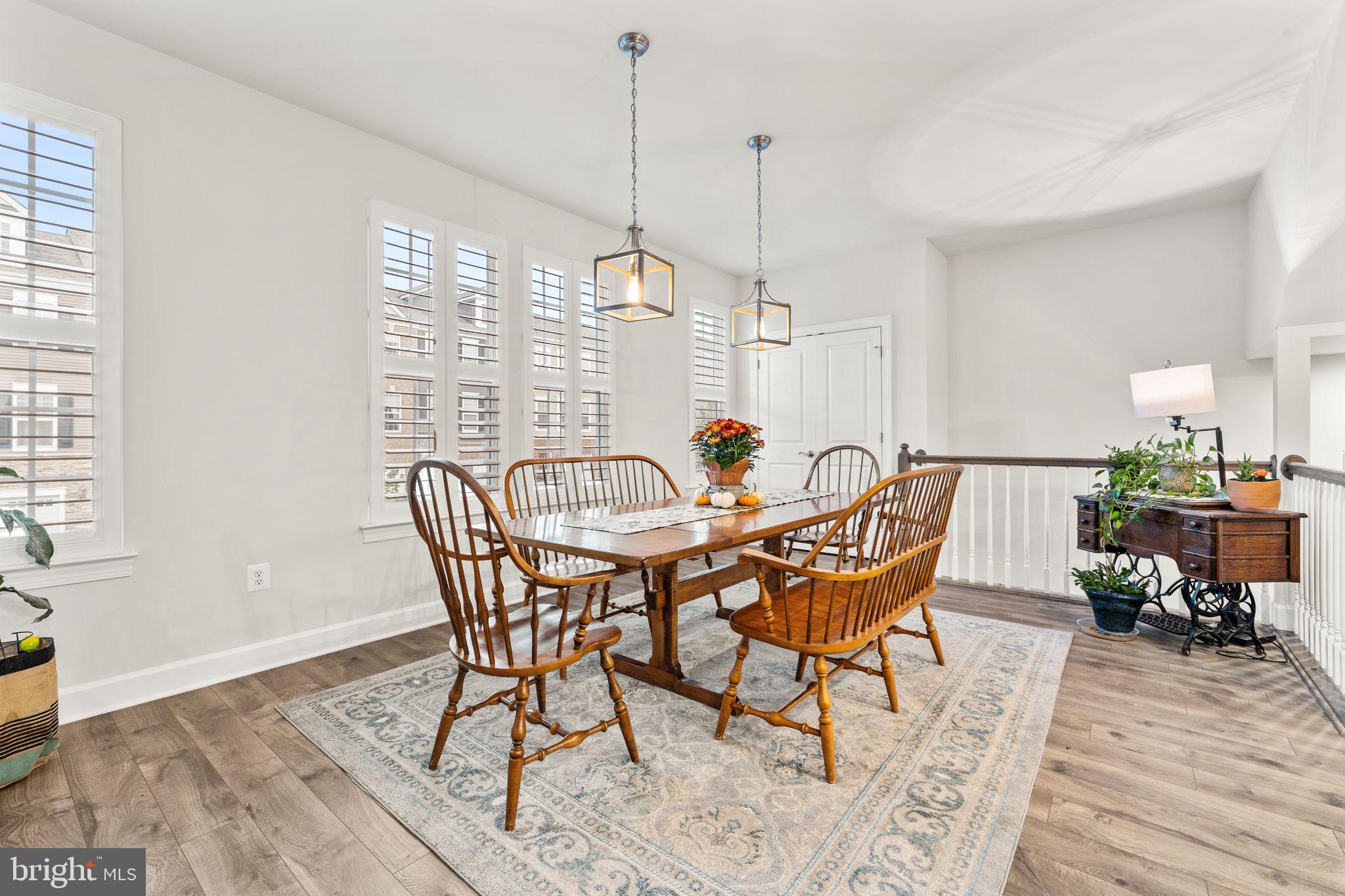 BRADLEY SQUARE - Residential