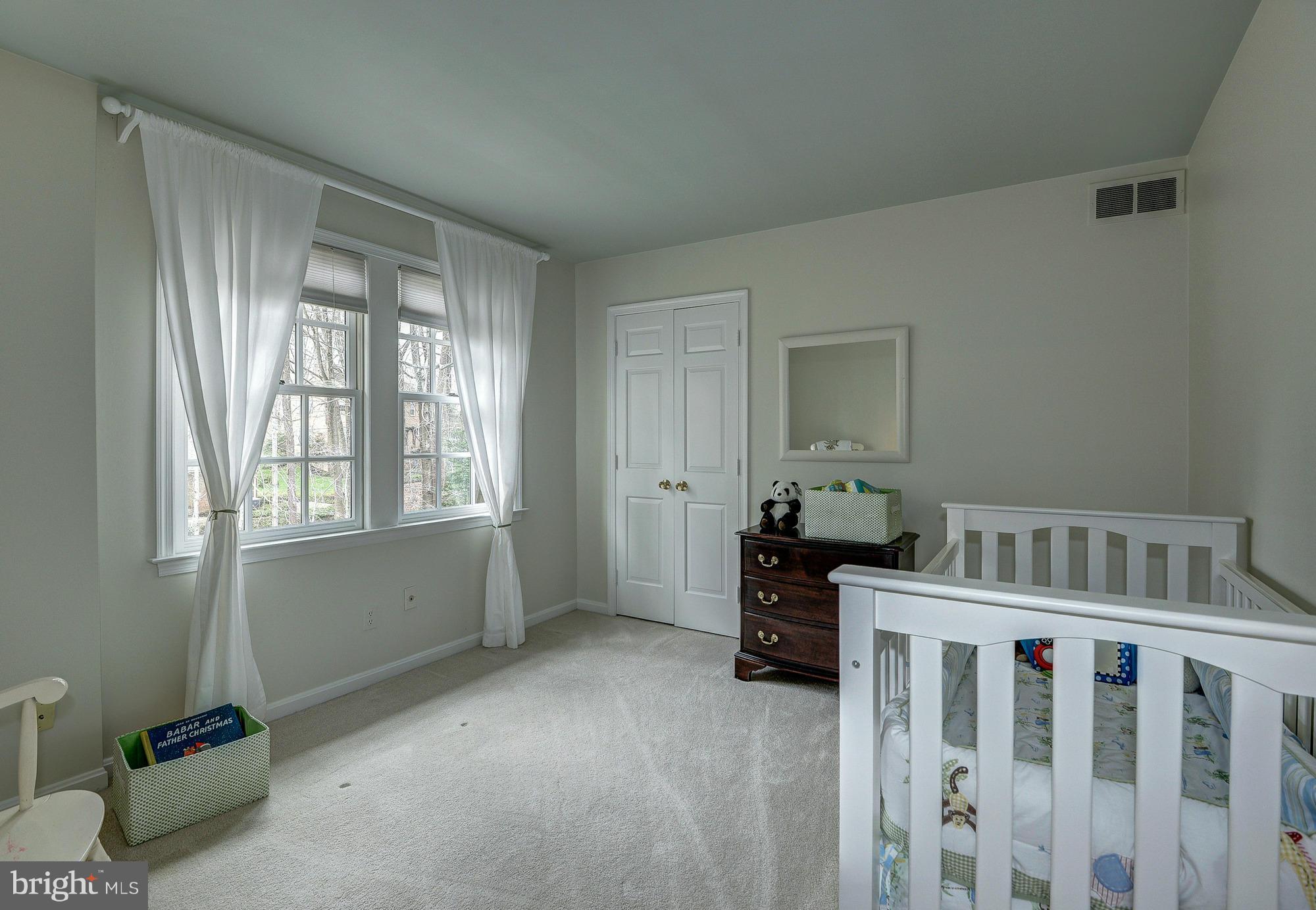 RIVER FALLS - Residential