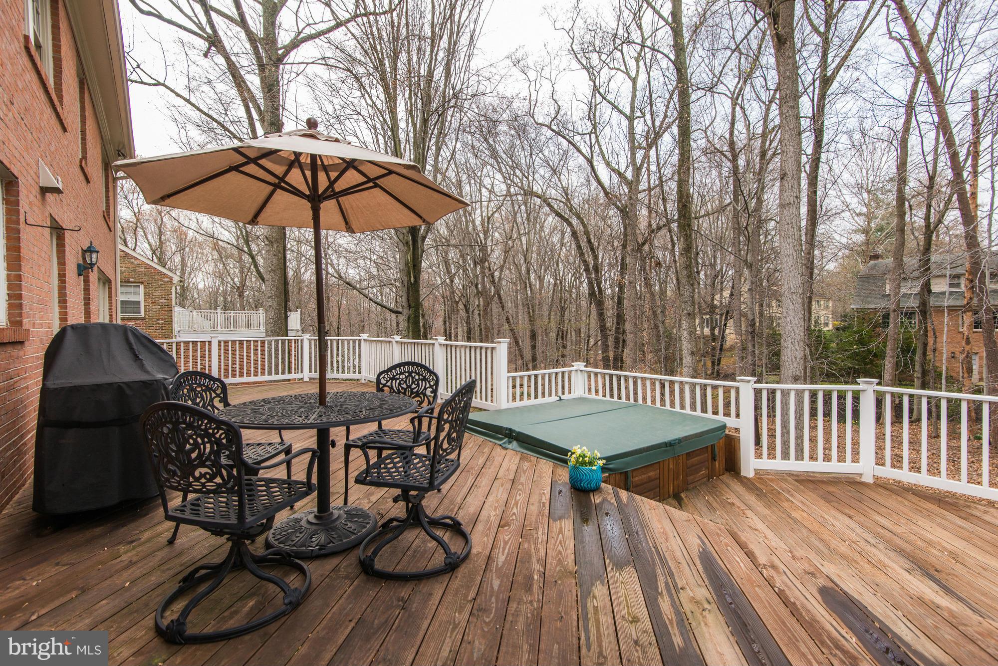 RIVER FALLS - Residential