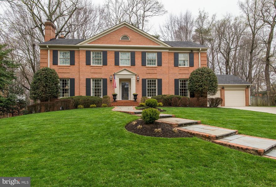 One of the best homes in River Falls located on coveted cul-de-sac close to the club AND w/a great backyard. Plenty of room to kick a soccer ball! Completely updated interior  incl. high quality windows, roofing, landscaping. Gorjus marble entry foyer, gourmet Kitchen w/Center Island; Sumptuous marble Mstr Bath. Fully fin. lwr level w/game and/or exercise room, au pair suite. Generator! Whitman