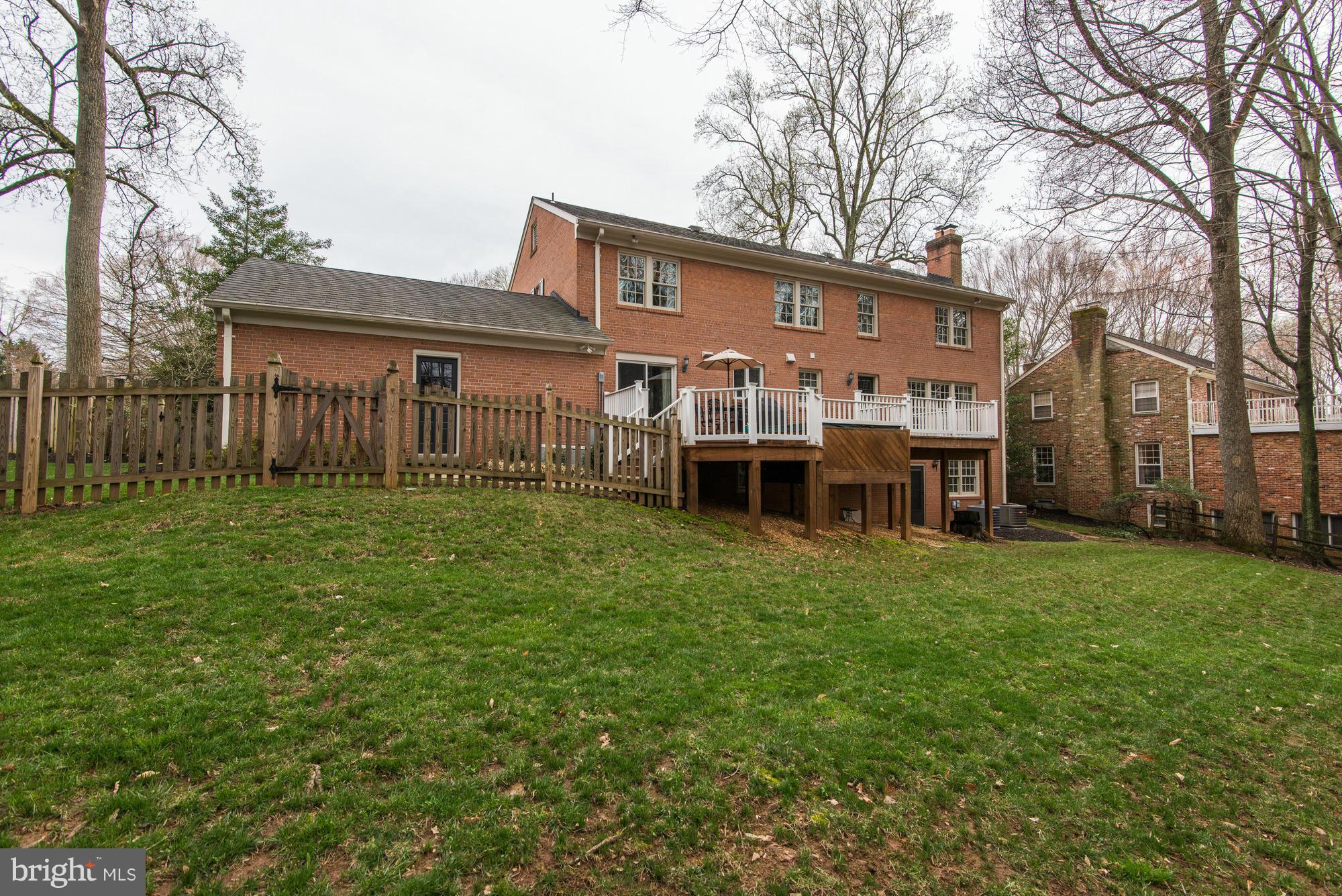 RIVER FALLS - Residential