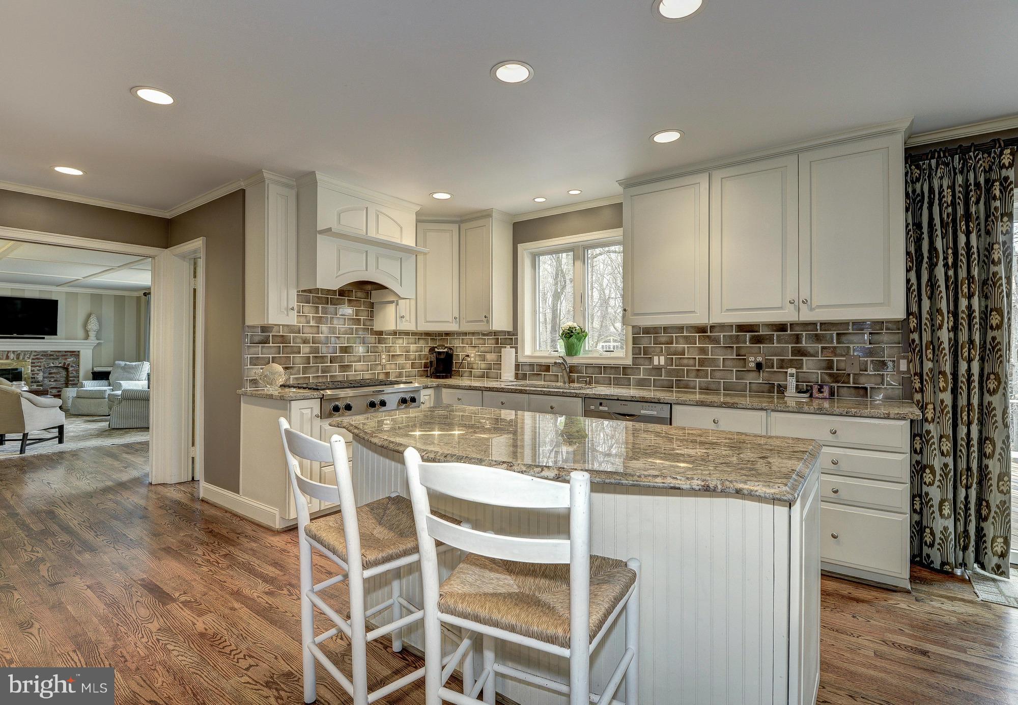 RIVER FALLS - Residential