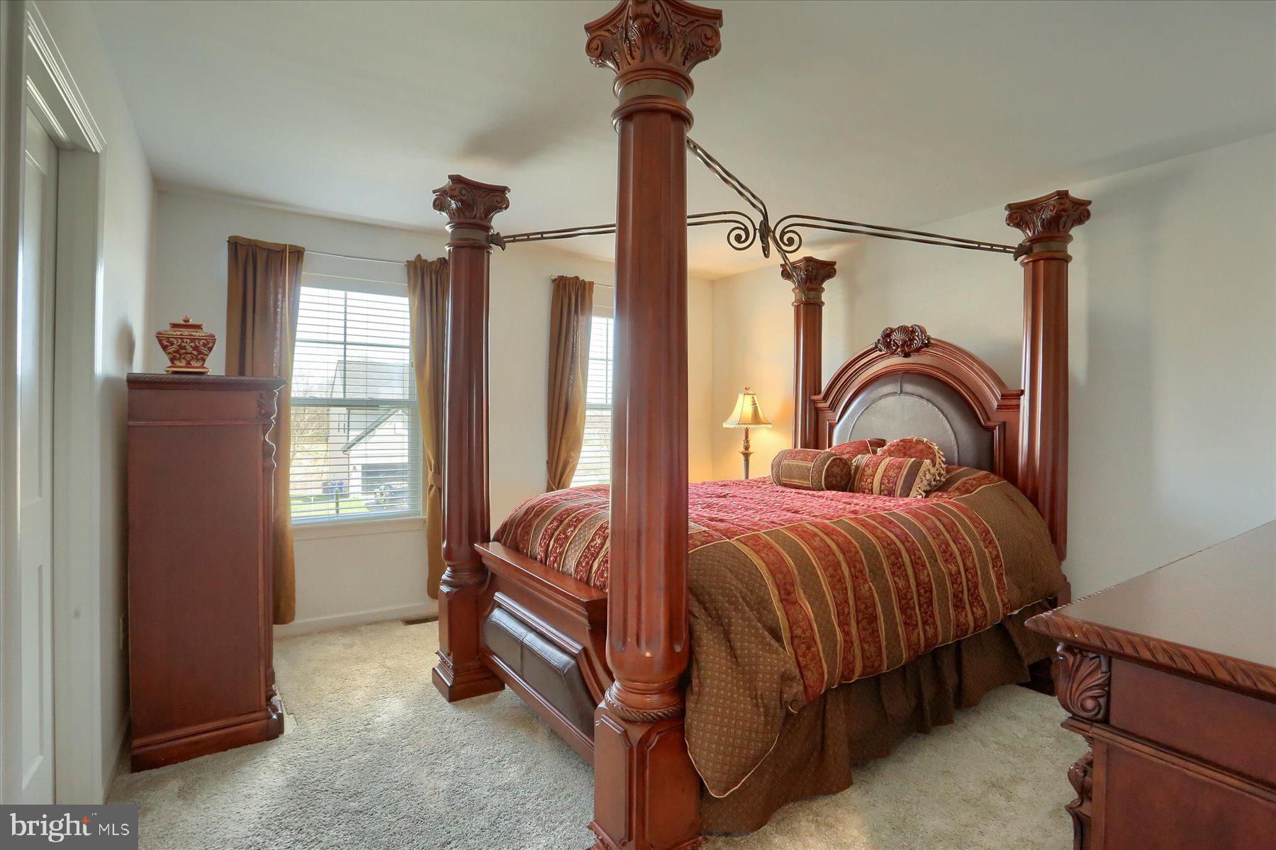 MEADOWBROOK FARMS - Residential