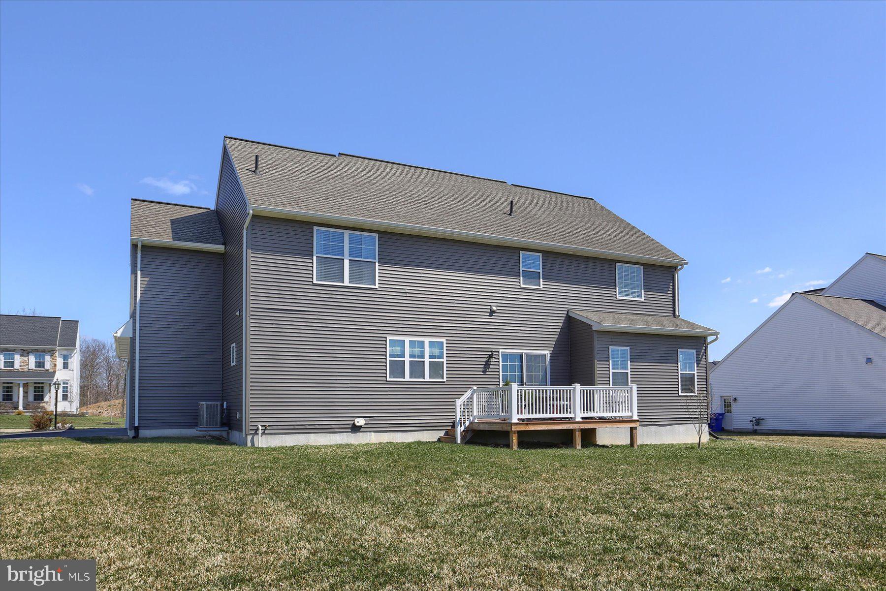 MEADOWBROOK FARMS - Residential