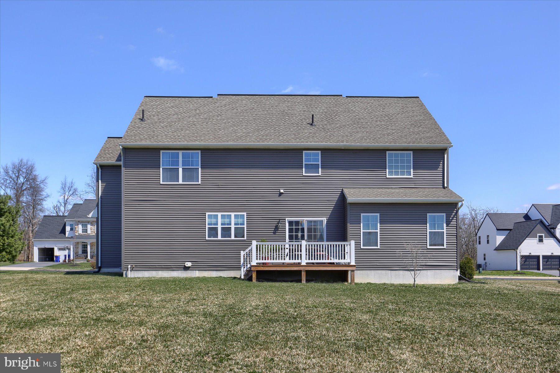 MEADOWBROOK FARMS - Residential