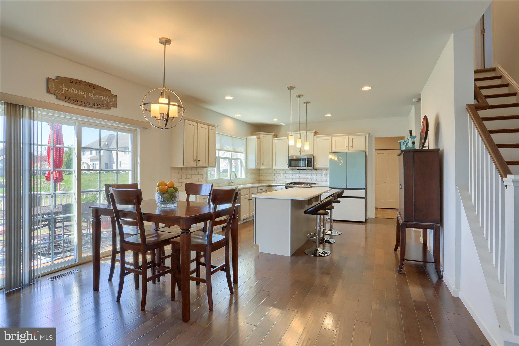 MEADOWBROOK FARMS - Residential