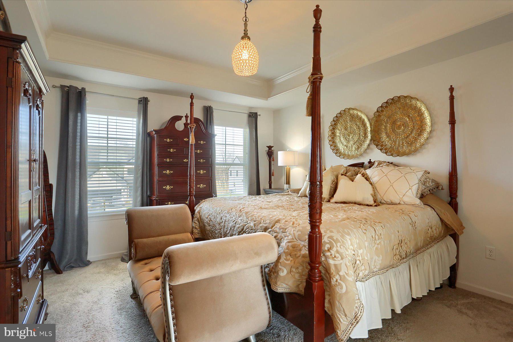 MEADOWBROOK FARMS - Residential