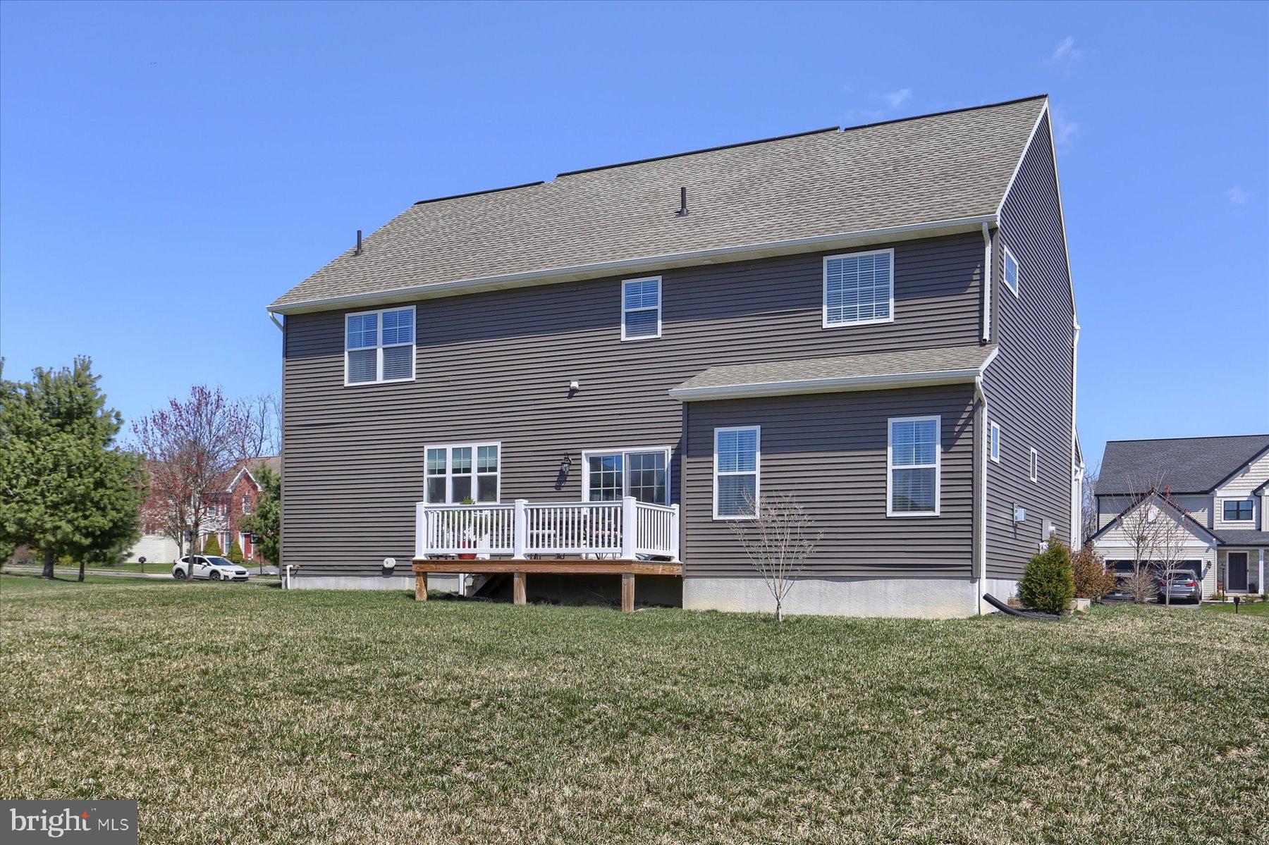 MEADOWBROOK FARMS - Residential