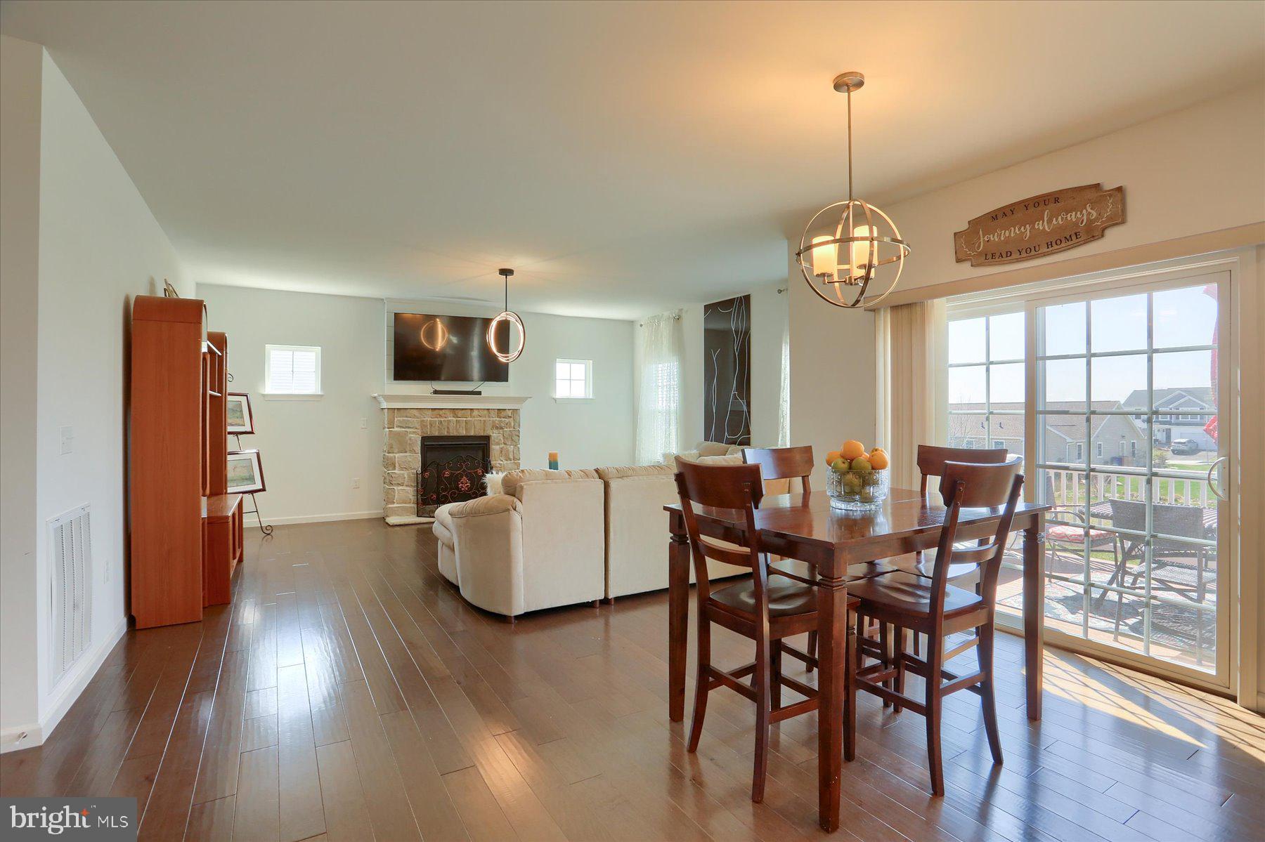 MEADOWBROOK FARMS - Residential