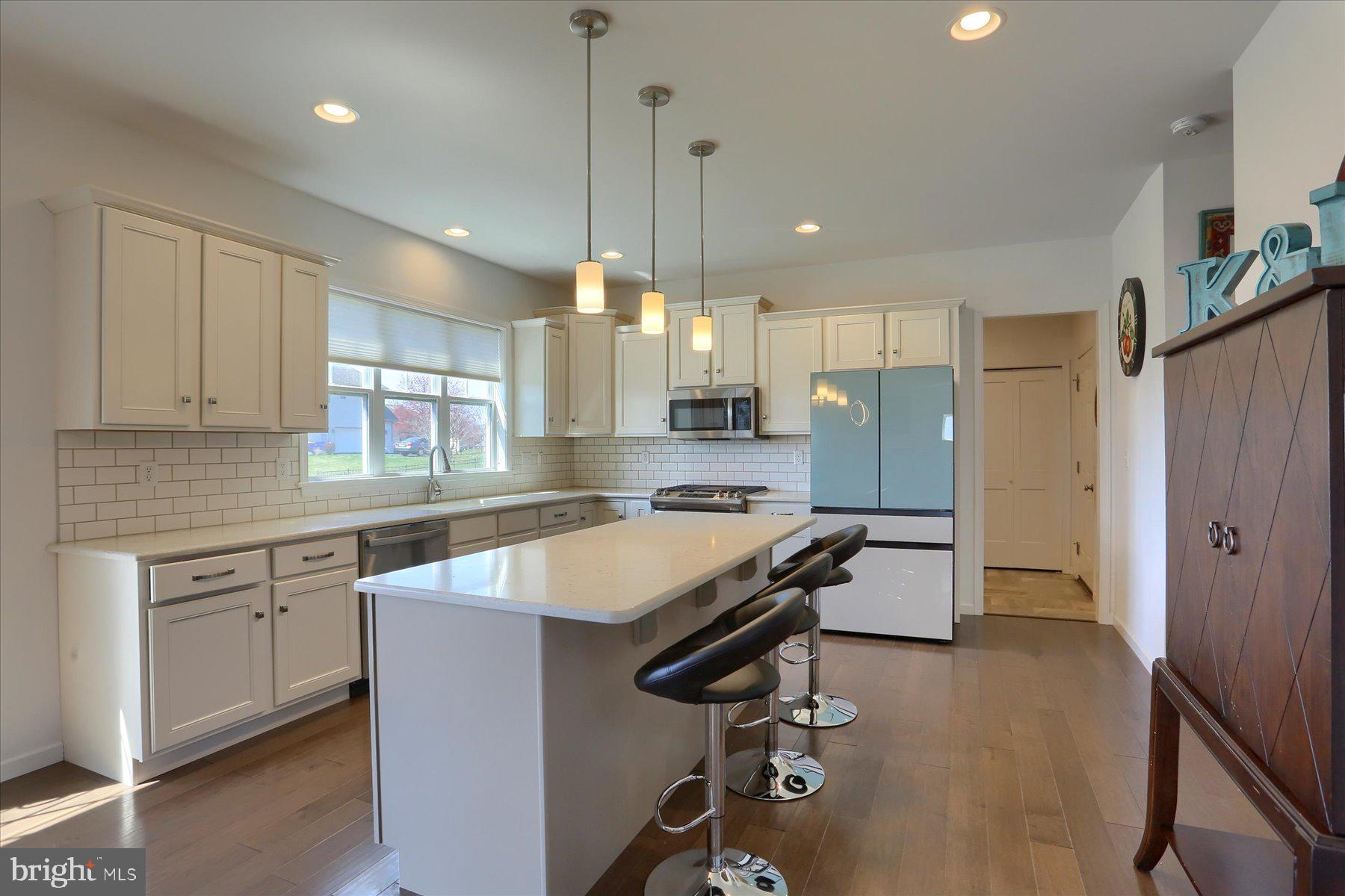 MEADOWBROOK FARMS - Residential