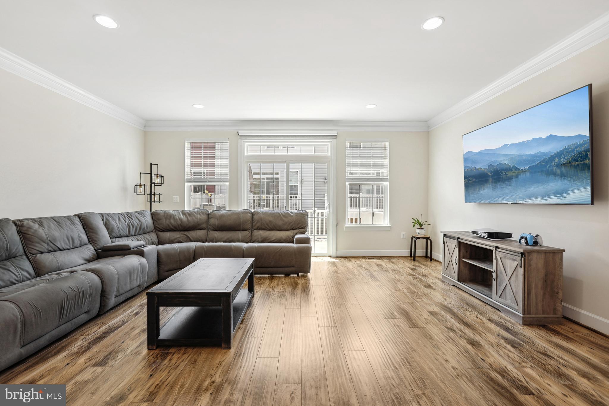 HAYMARKET CROSSING - Residential