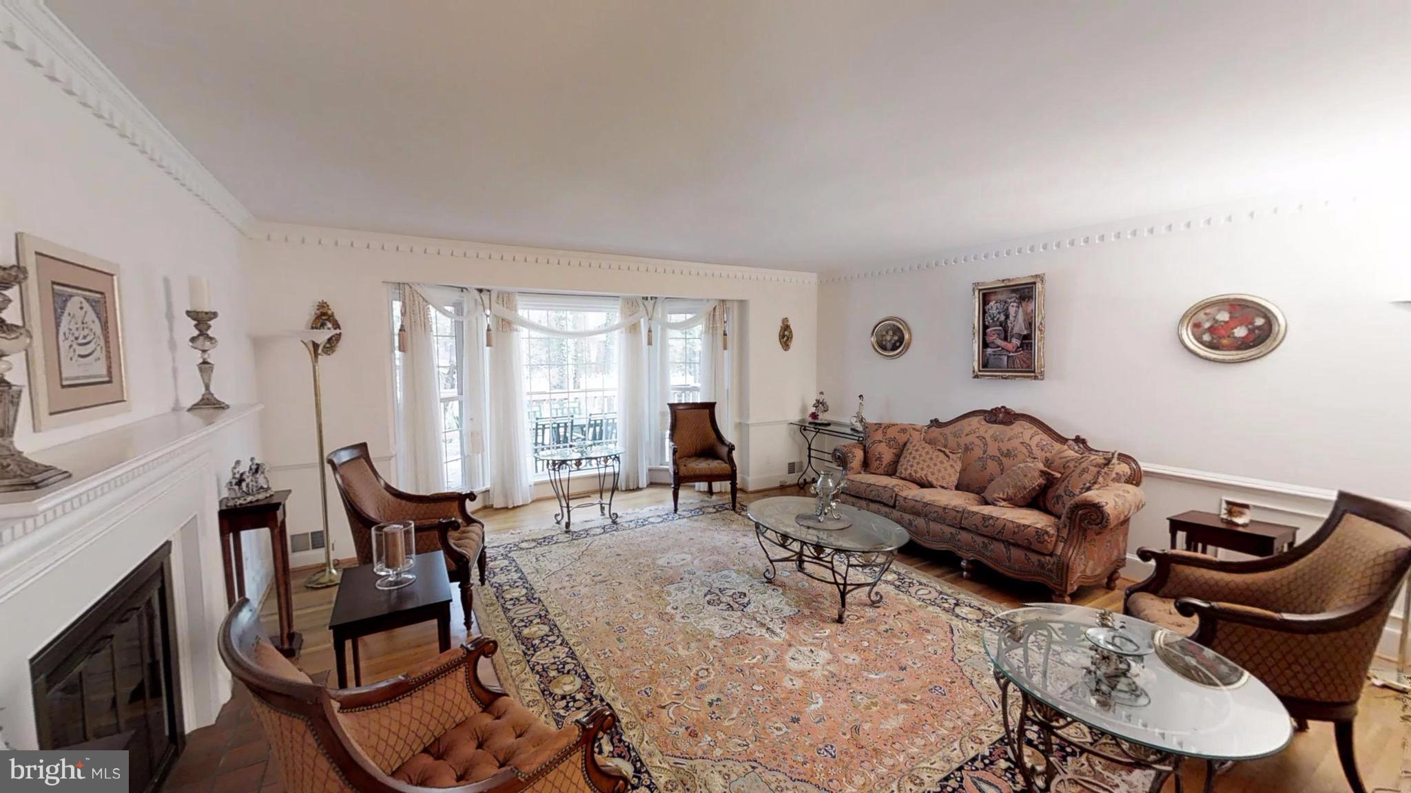 RESTON - Residential