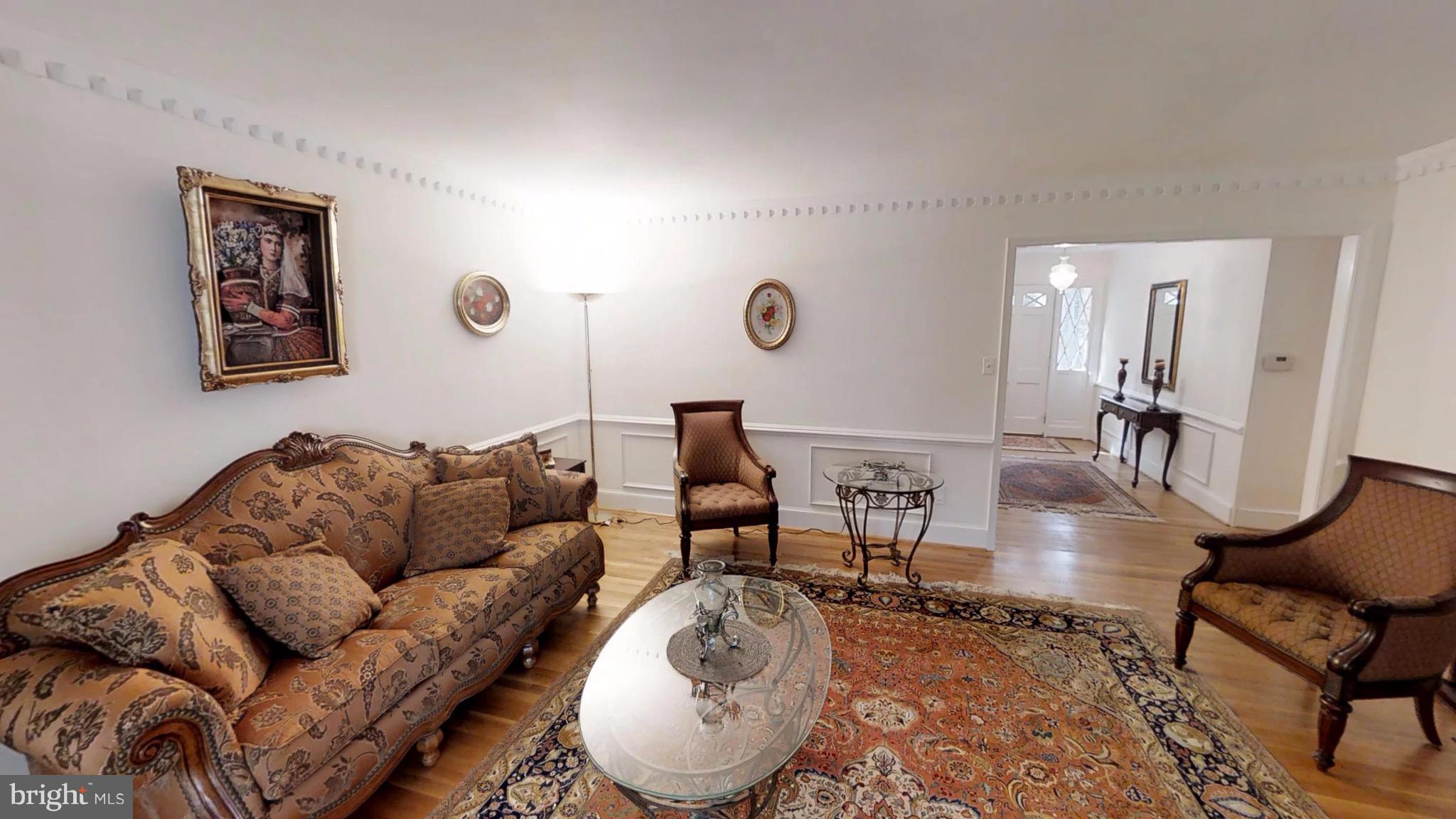 RESTON - Residential