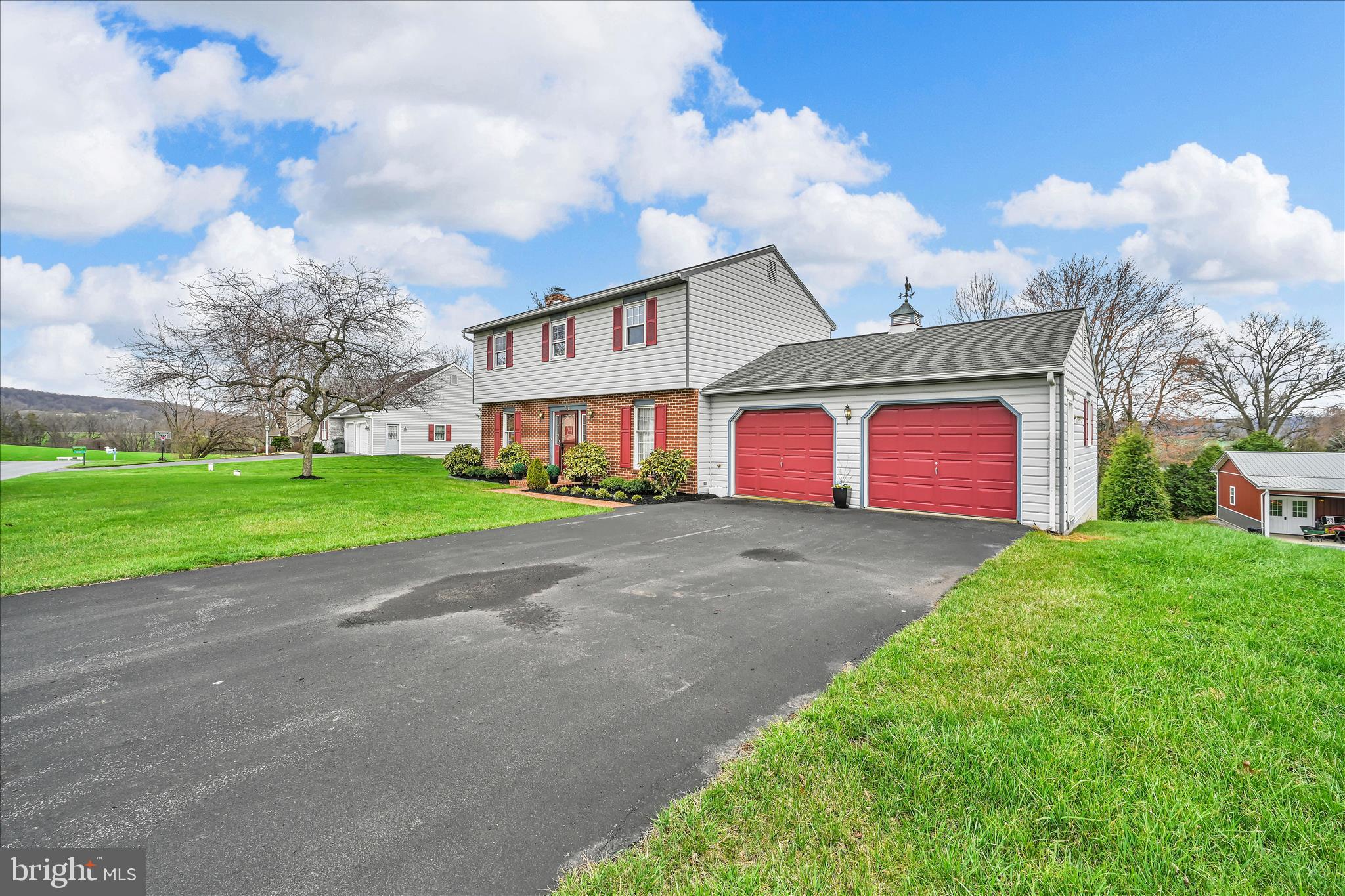 1484 CONESTOGA VIEW DRIVE