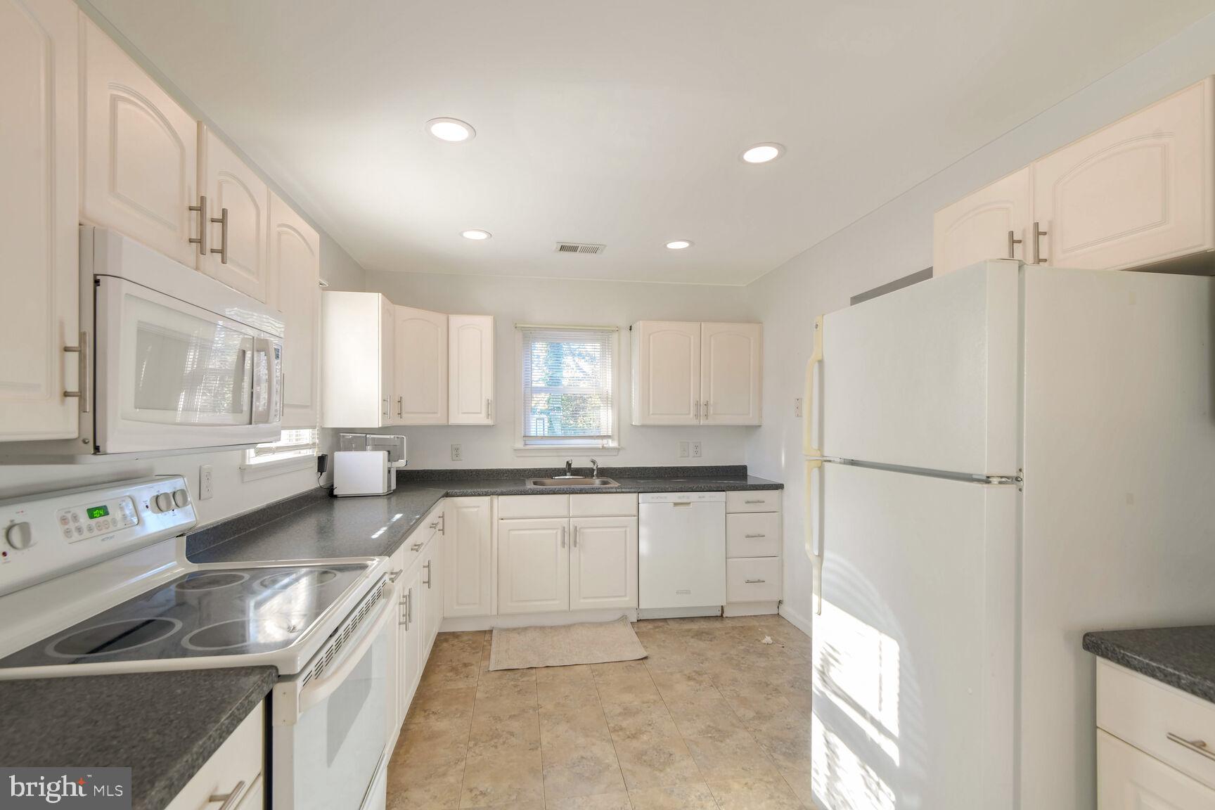 GLEN ISLE - Residential