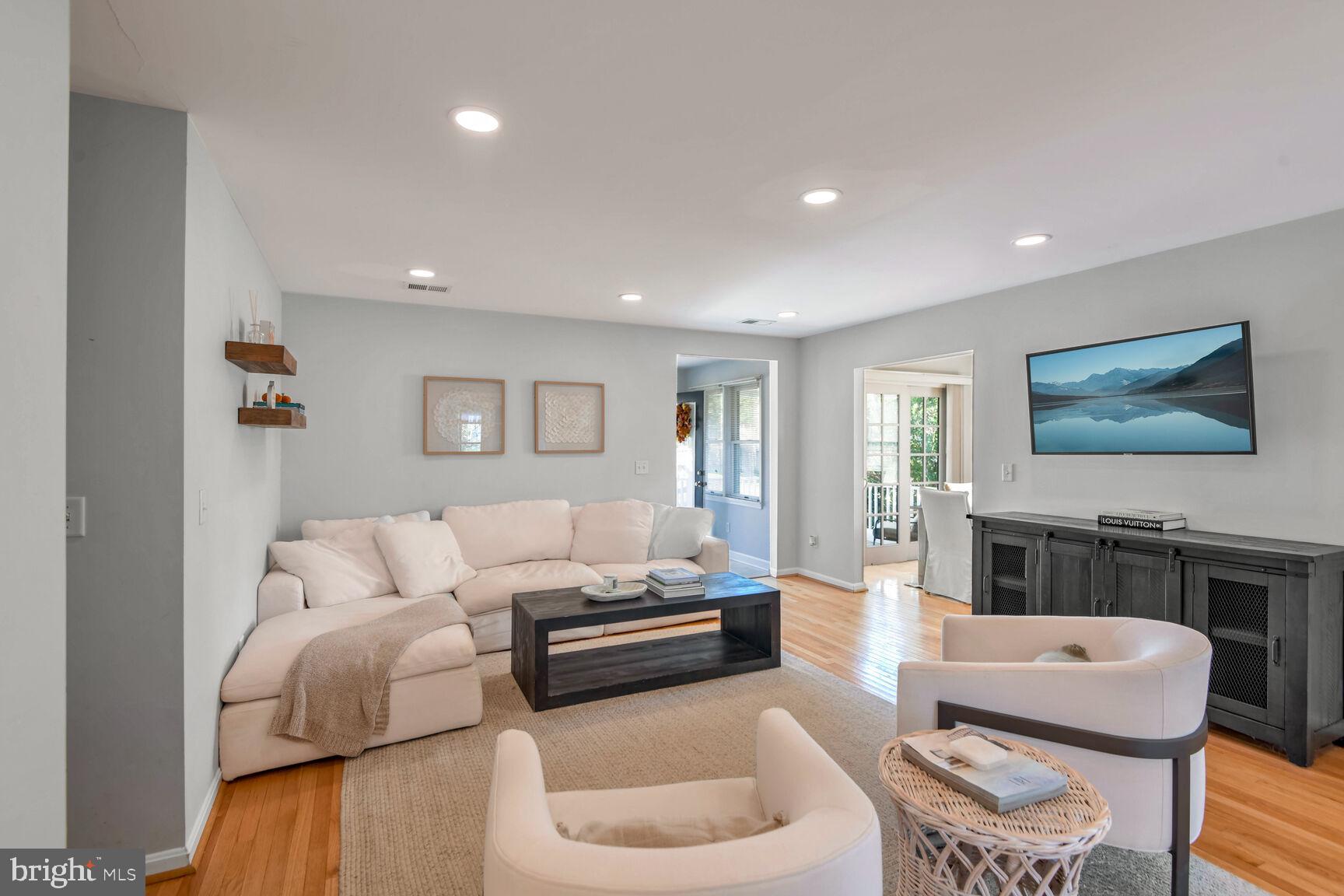 GLEN ISLE - Residential