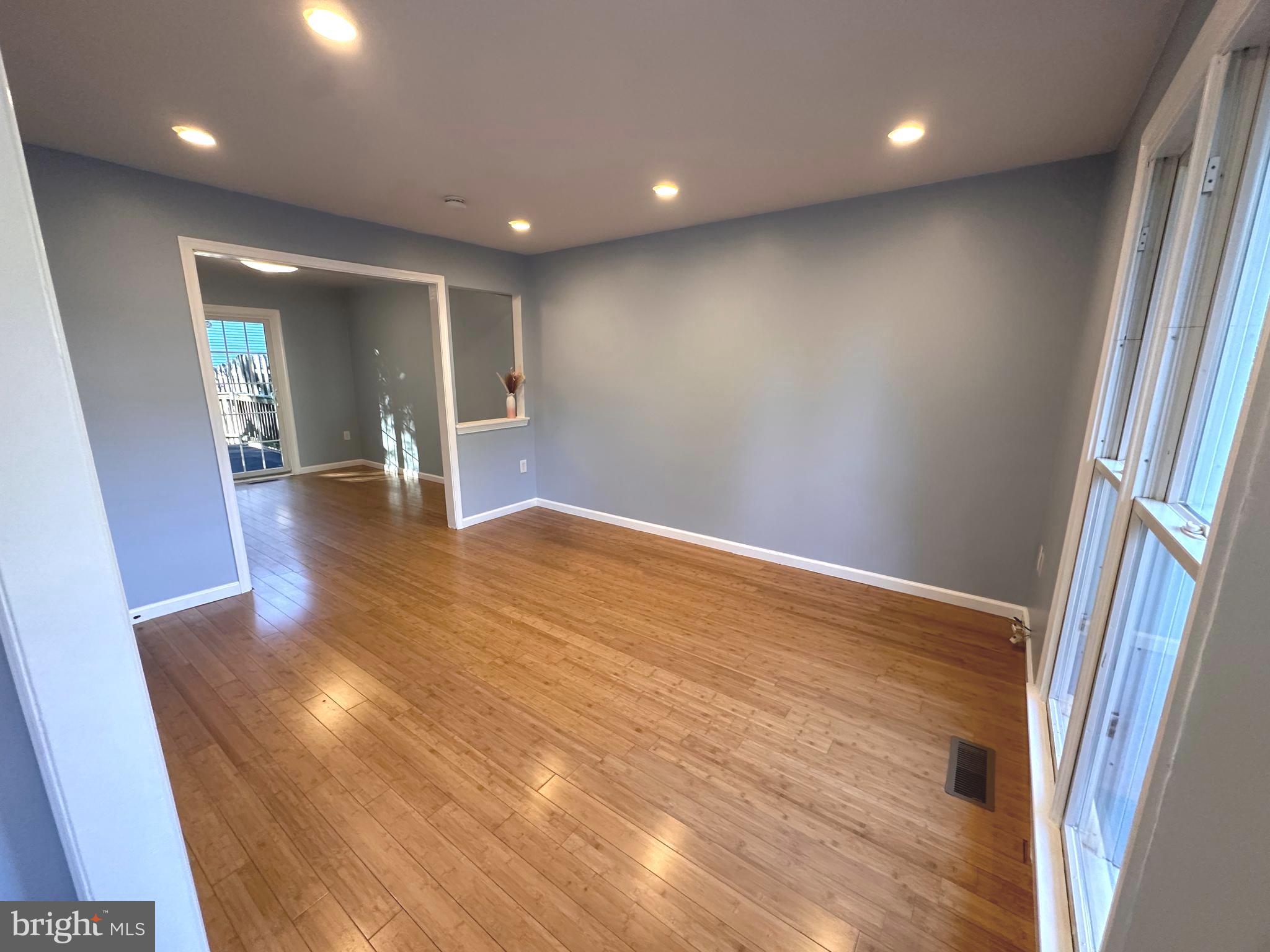 CHURCHILL TOWN SECTOR - Residential