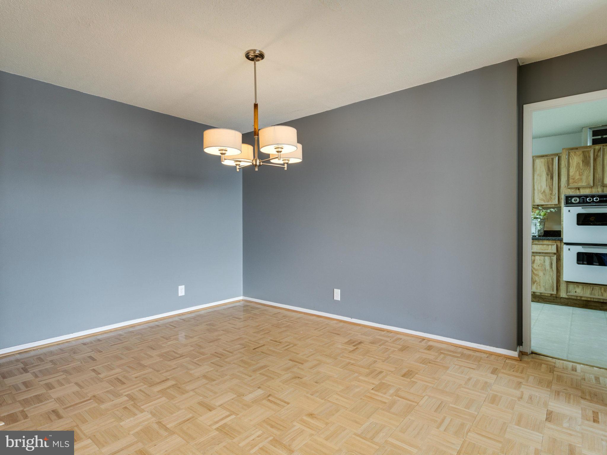 ROTONDA - Residential Lease