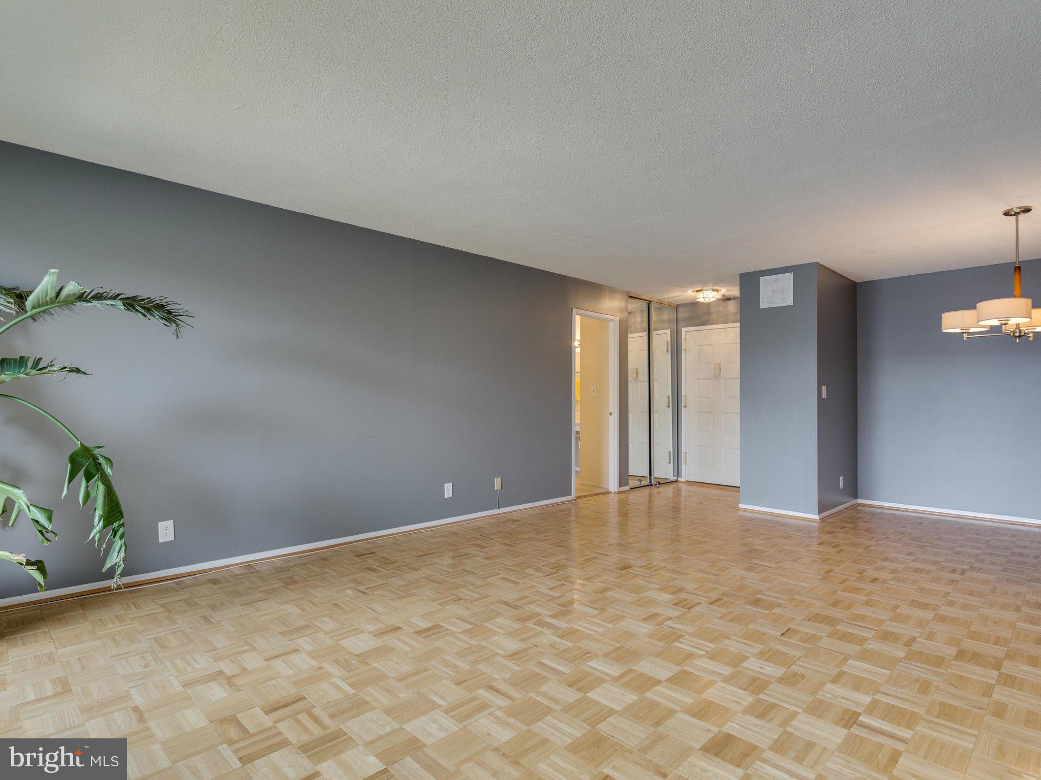 ROTONDA - Residential Lease