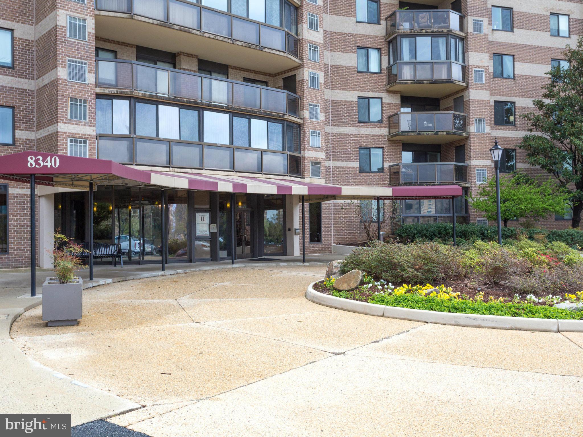 ROTONDA - Residential Lease