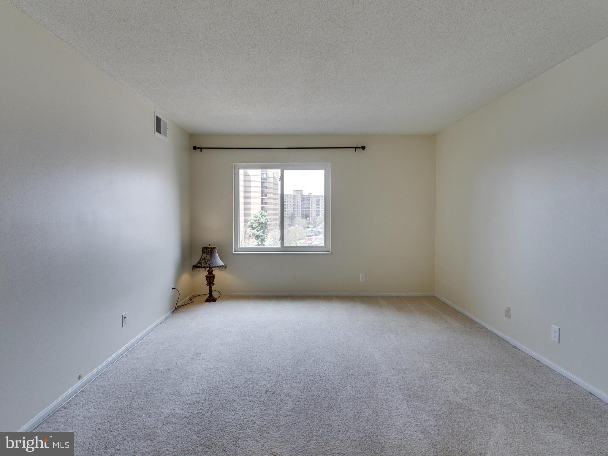 ROTONDA - Residential Lease