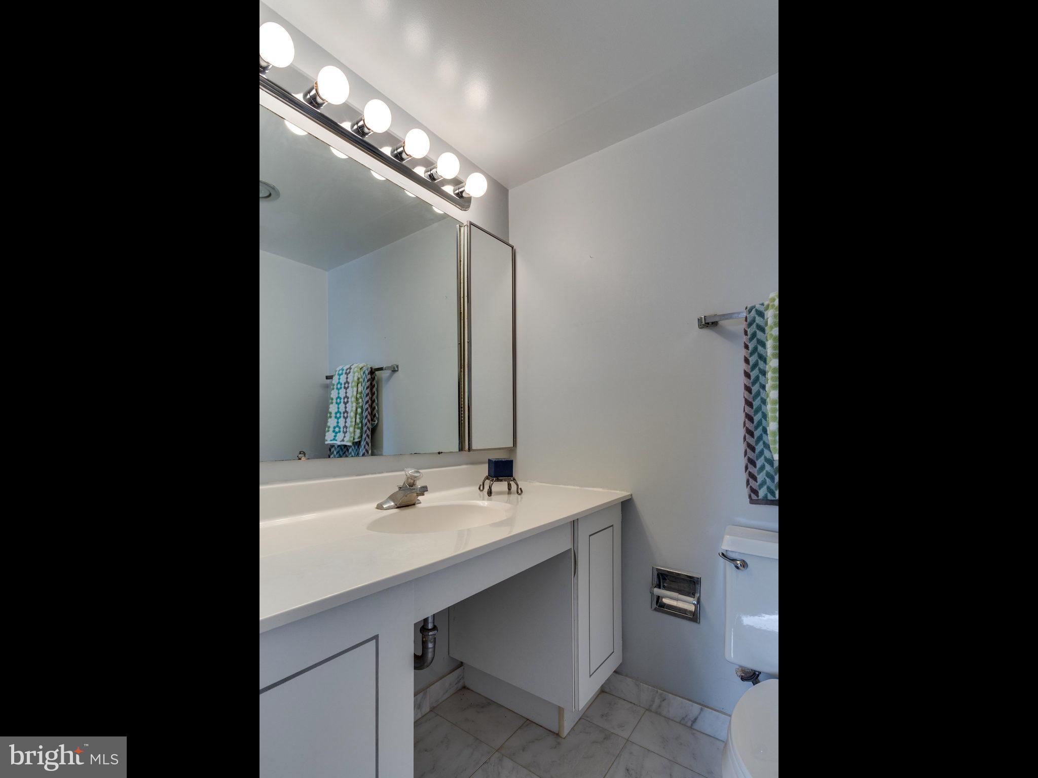 ROTONDA - Residential Lease