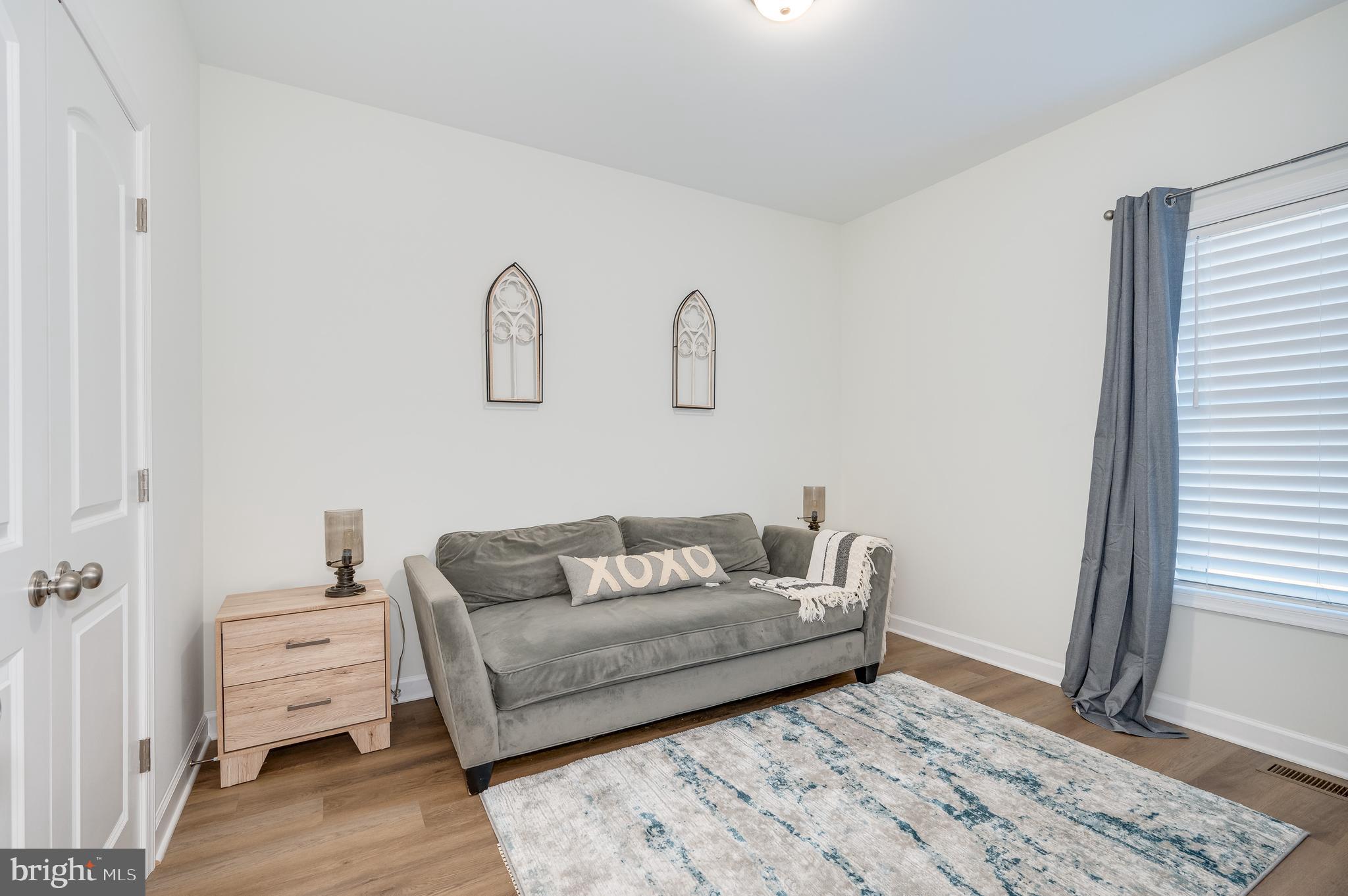 MIDDLE CREEK VISTAS - Residential