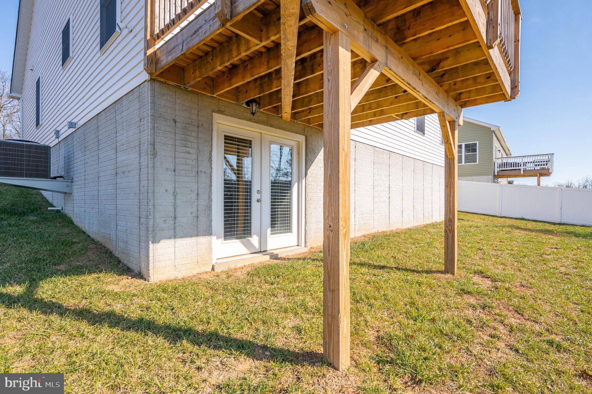 MIDDLE CREEK VISTAS - Residential