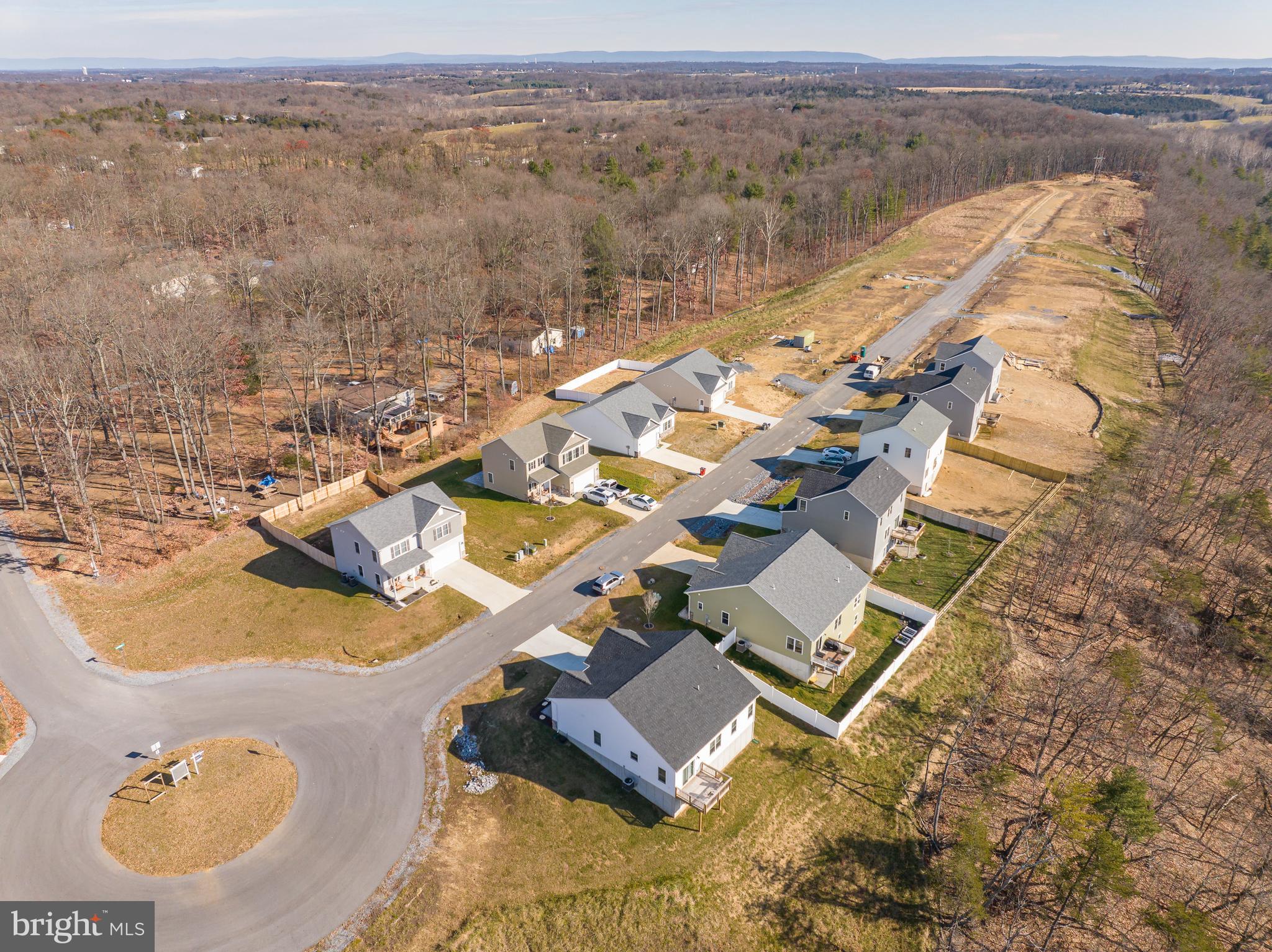 MIDDLE CREEK VISTAS - Residential