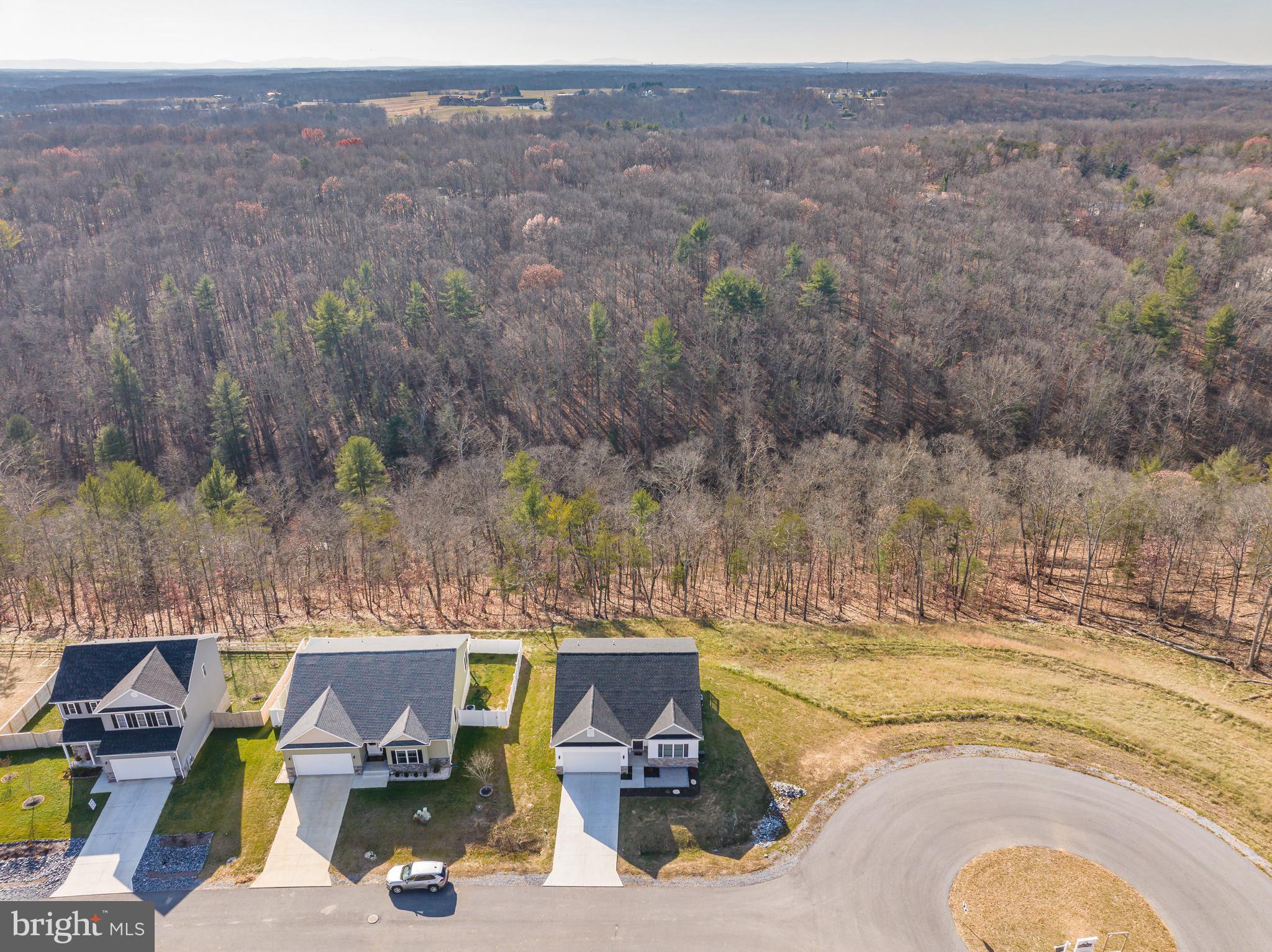 MIDDLE CREEK VISTAS - Residential